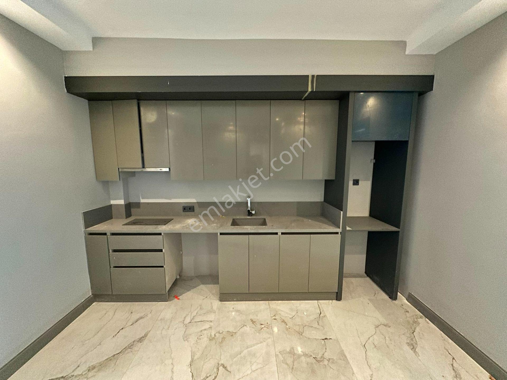 Zeki Emlak'tan Uncubozköy Mahallesinde Noran Officium'da Kiralık 2+0 Ofis - Görsel 3