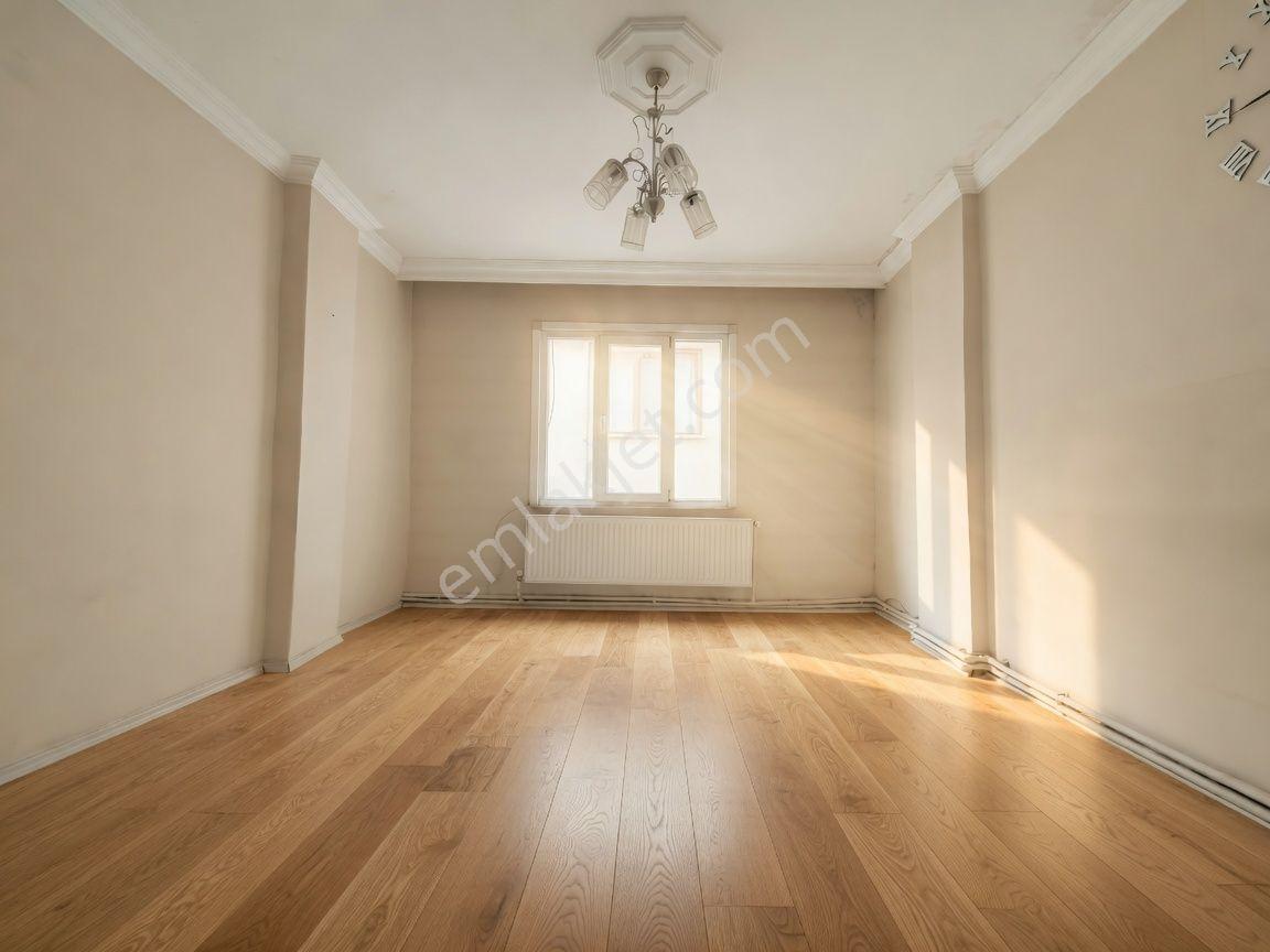 Küçükköy Cengiz Topel'de Net 120m² İç Alanlı 4+1 Dubleks! +30 M² Teras Ve Çift Balkon - Görsel 13
