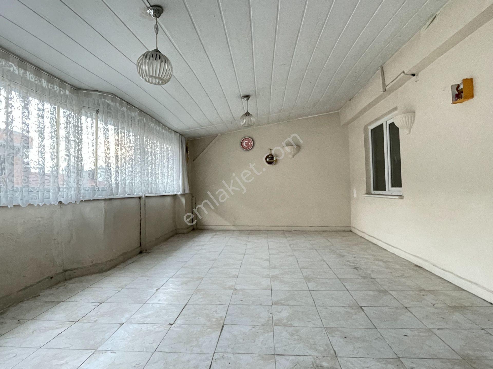Küçükköy Cengiz Topel'de Net 120m² İç Alanlı 4+1 Dubleks! +30 M² Teras Ve Çift Balkon - Görsel 32