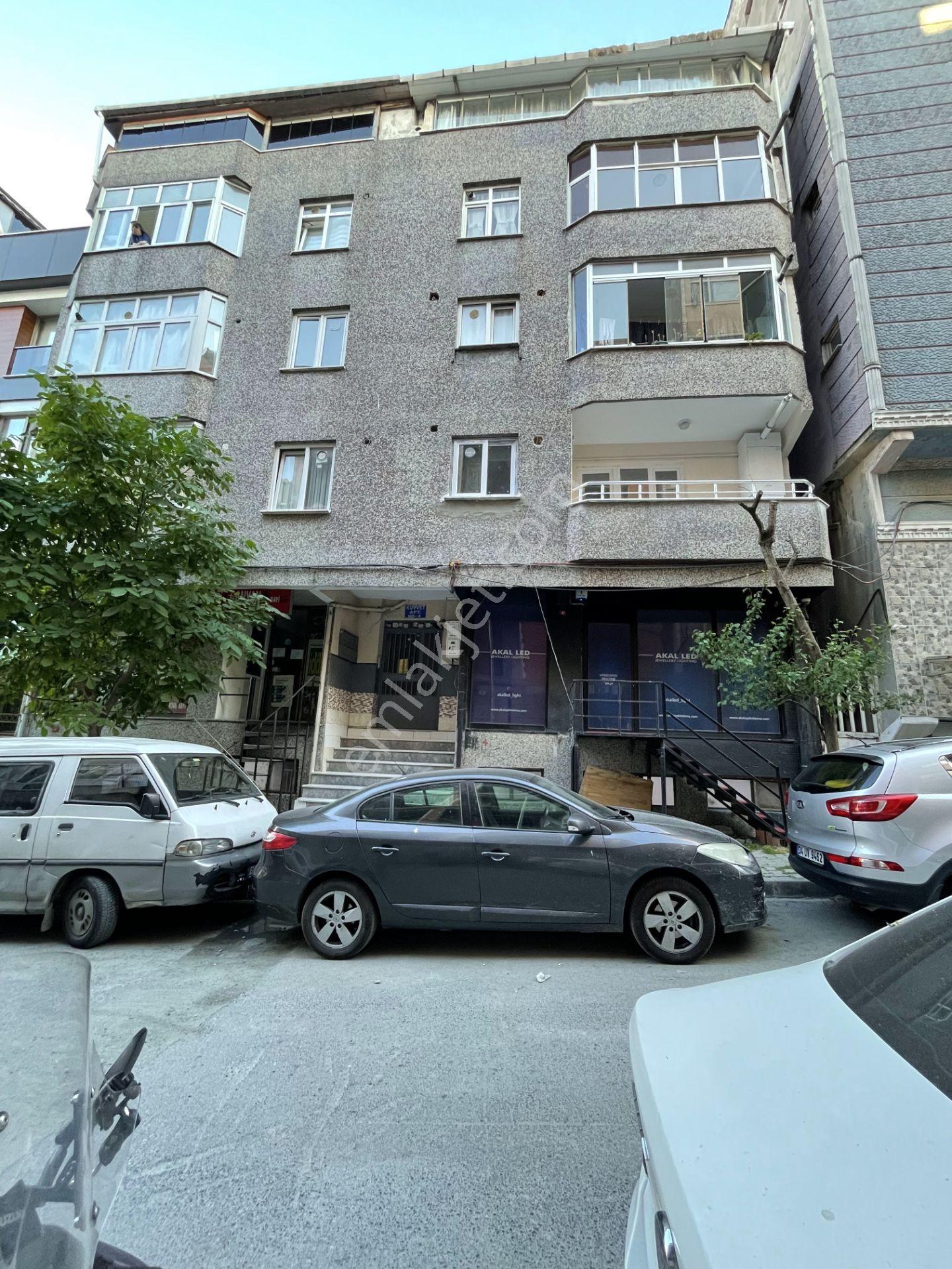 Küçükköy Cengiz Topel'de Net 120m² İç Alanlı 4+1 Dubleks! +30 M² Teras Ve Çift Balkon - Görsel 34