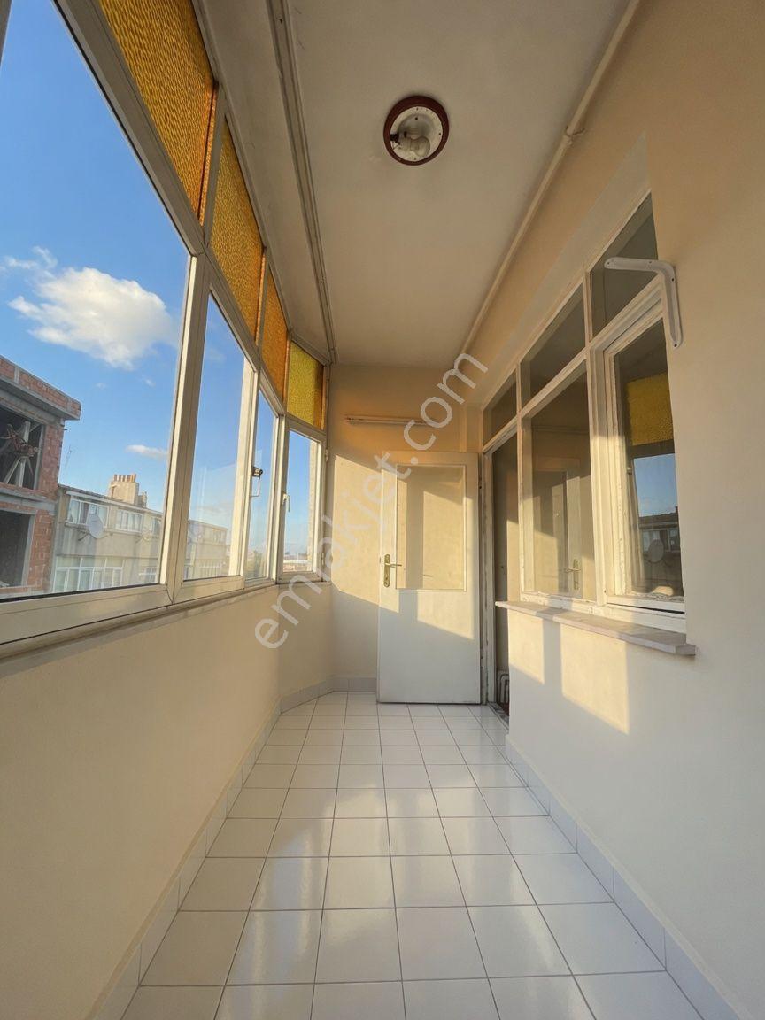 Küçükköy Cengiz Topel'de Net 120m² İç Alanlı 4+1 Dubleks! +30 M² Teras Ve Çift Balkon - Görsel 5