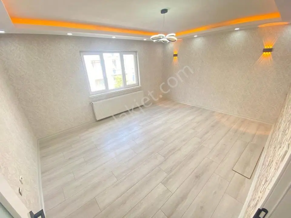 Beylikdüzü Belediyesine Ve Metrobüse Yürüme 8'dk 2+1 Şık Daire.. - Görsel 3