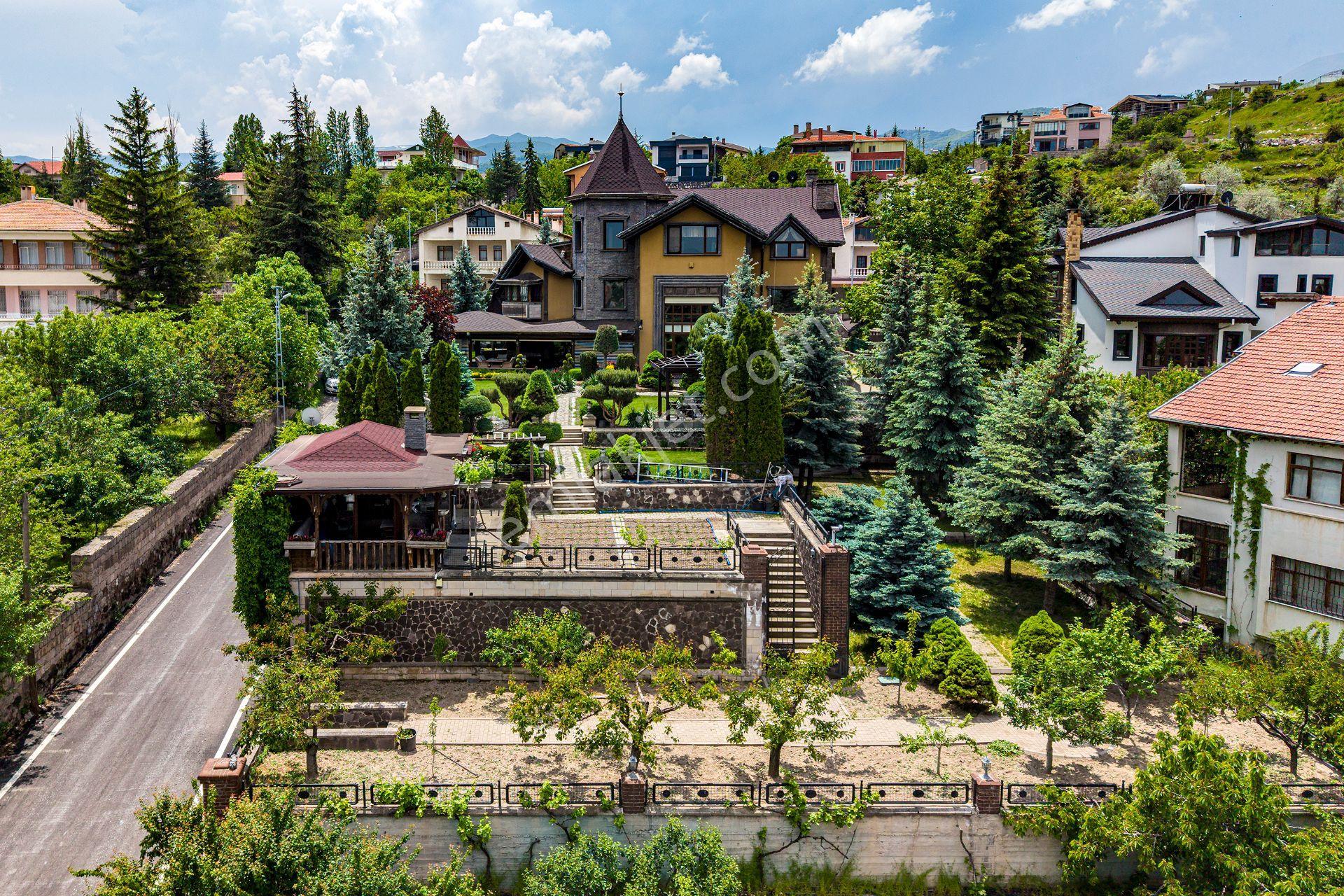 Hisarcık'ta Çok Özel Tasarımlı Lüks Malikane - Görsel 3