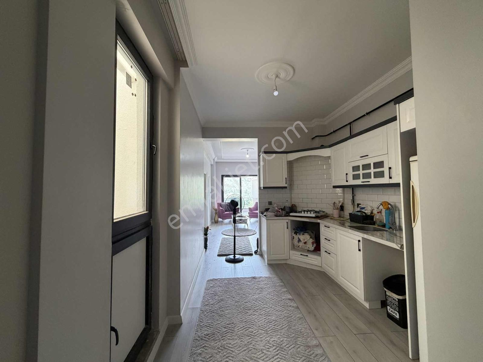 Ayşe Emlak'tan Asansörlü K.otoparklı Kiracılı Yatırımlık Daire - Görsel 9