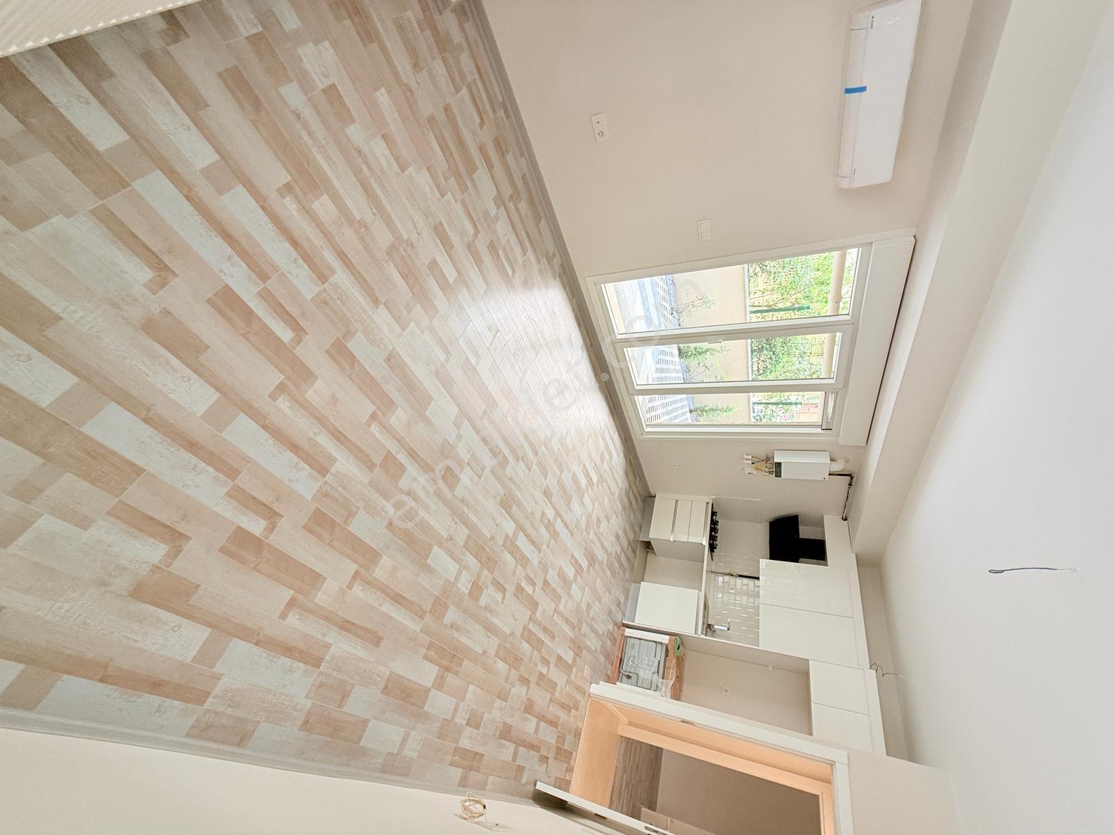 İdealtepe De Prestijli Bina Da Sıfır Bahçe Kullanımlı 2+1 Daire - Görsel 21