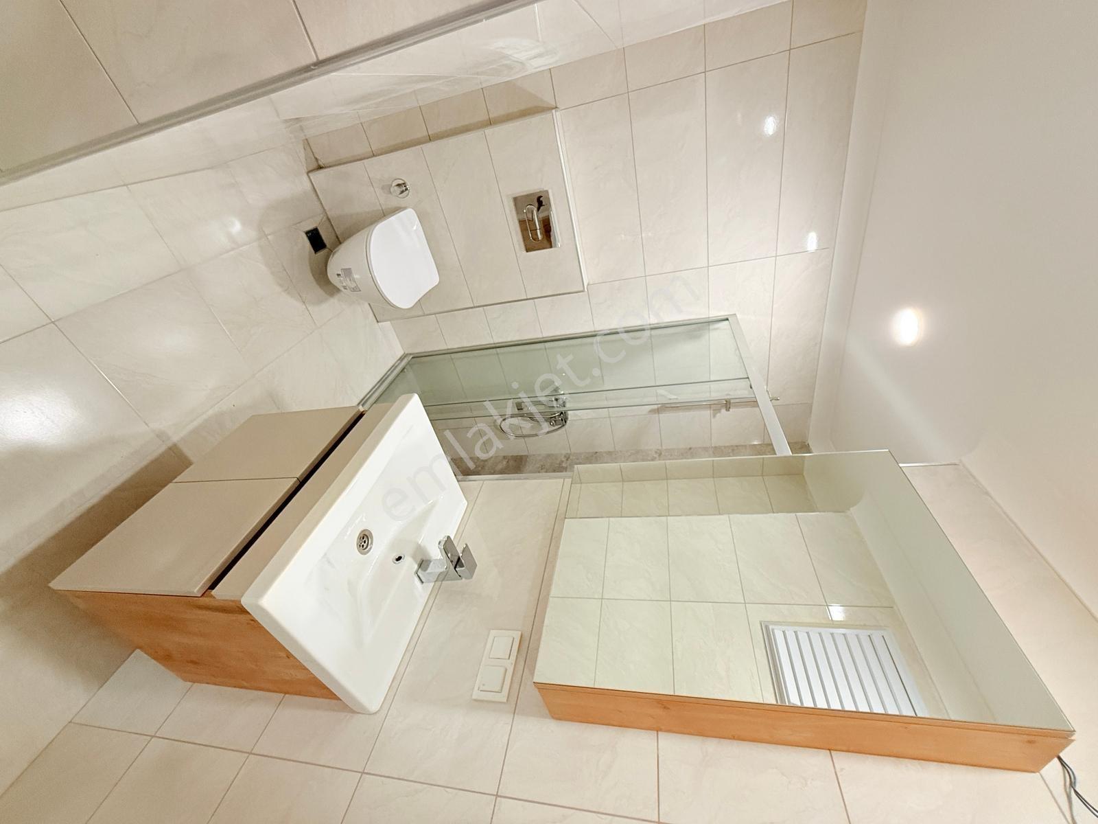 İdealtepe De Prestijli Bina Da Sıfır Bahçe Kullanımlı 2+1 Daire - Görsel 12