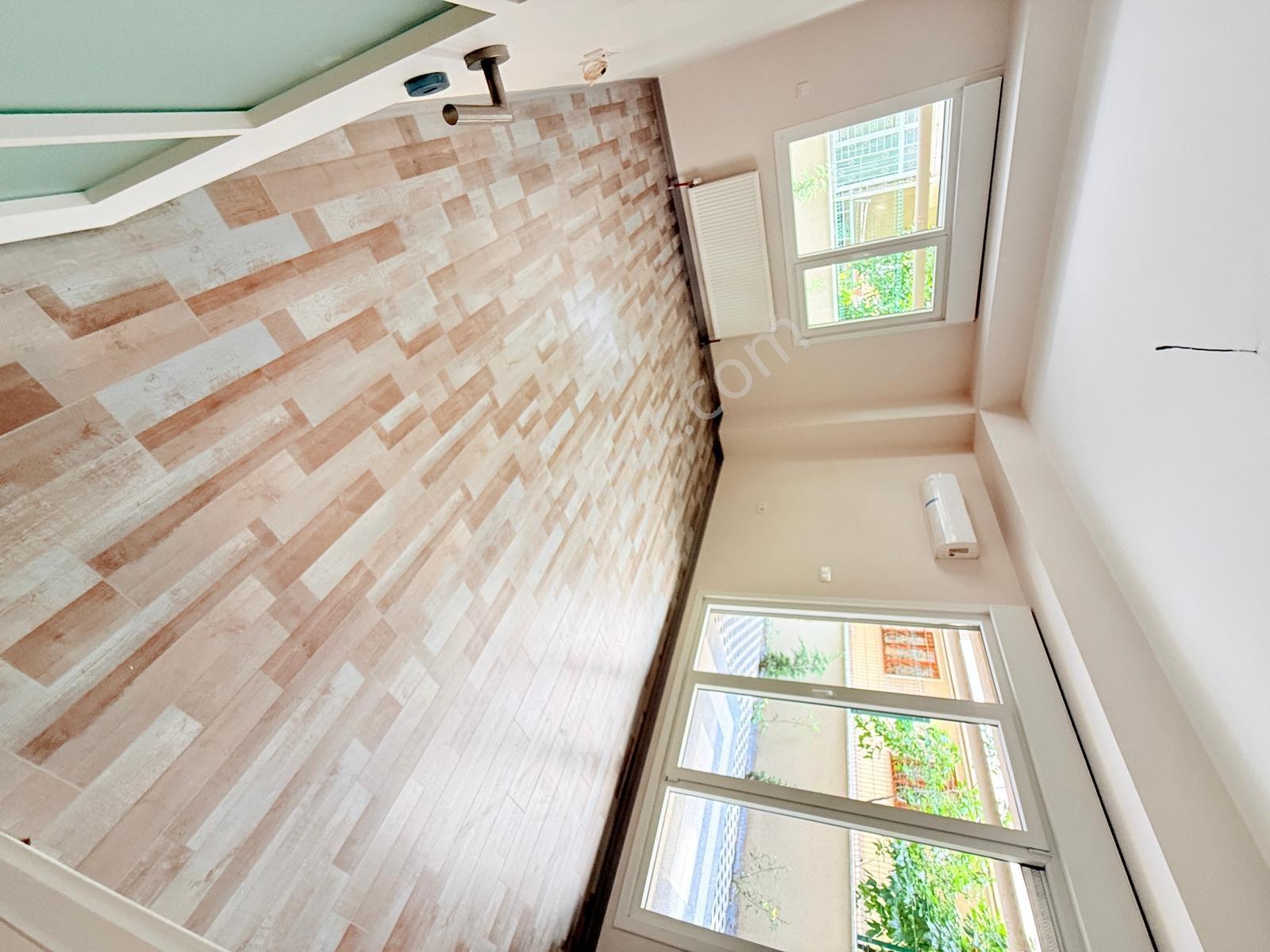 İdealtepe De Prestijli Bina Da Sıfır Bahçe Kullanımlı 2+1 Daire - Görsel 14