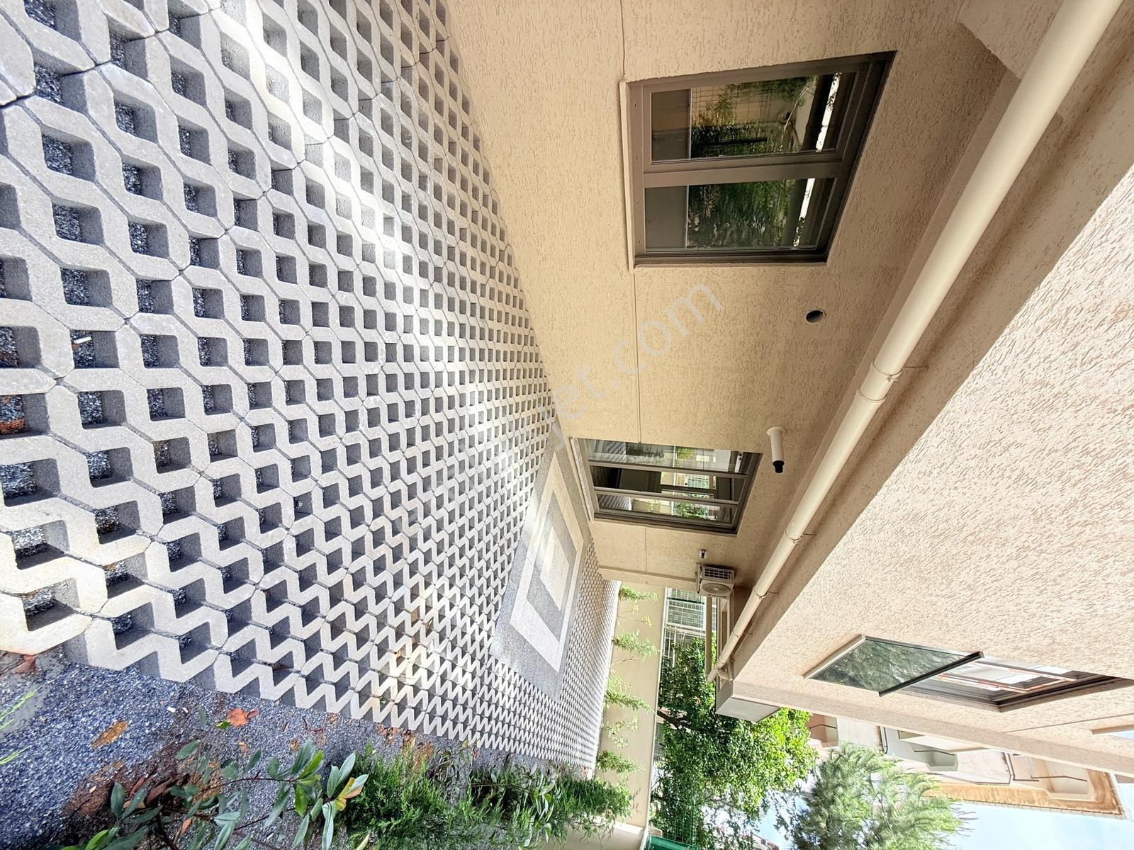 İdealtepe De Prestijli Bina Da Sıfır Bahçe Kullanımlı 2+1 Daire - Görsel 19