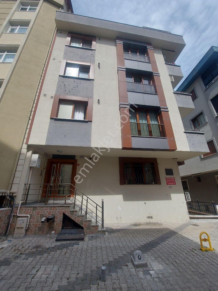 Bulgurlu Metroya 10 Dk, Teraslı Bahce Katı, Kıralık 2+1 - Görsel 20