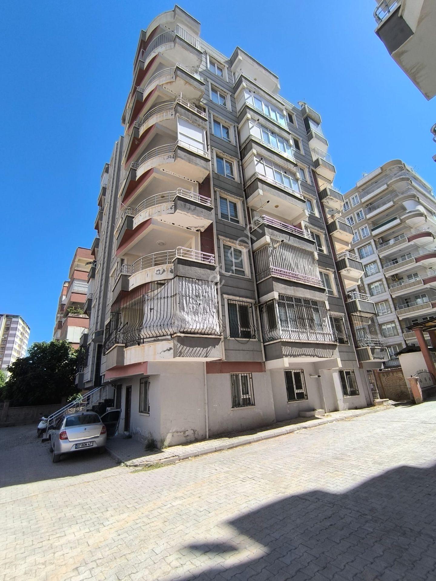 Akpiyar Mahallesi'nde Satılk 2+1 Balkonlu Giriş Kat - Görsel 3