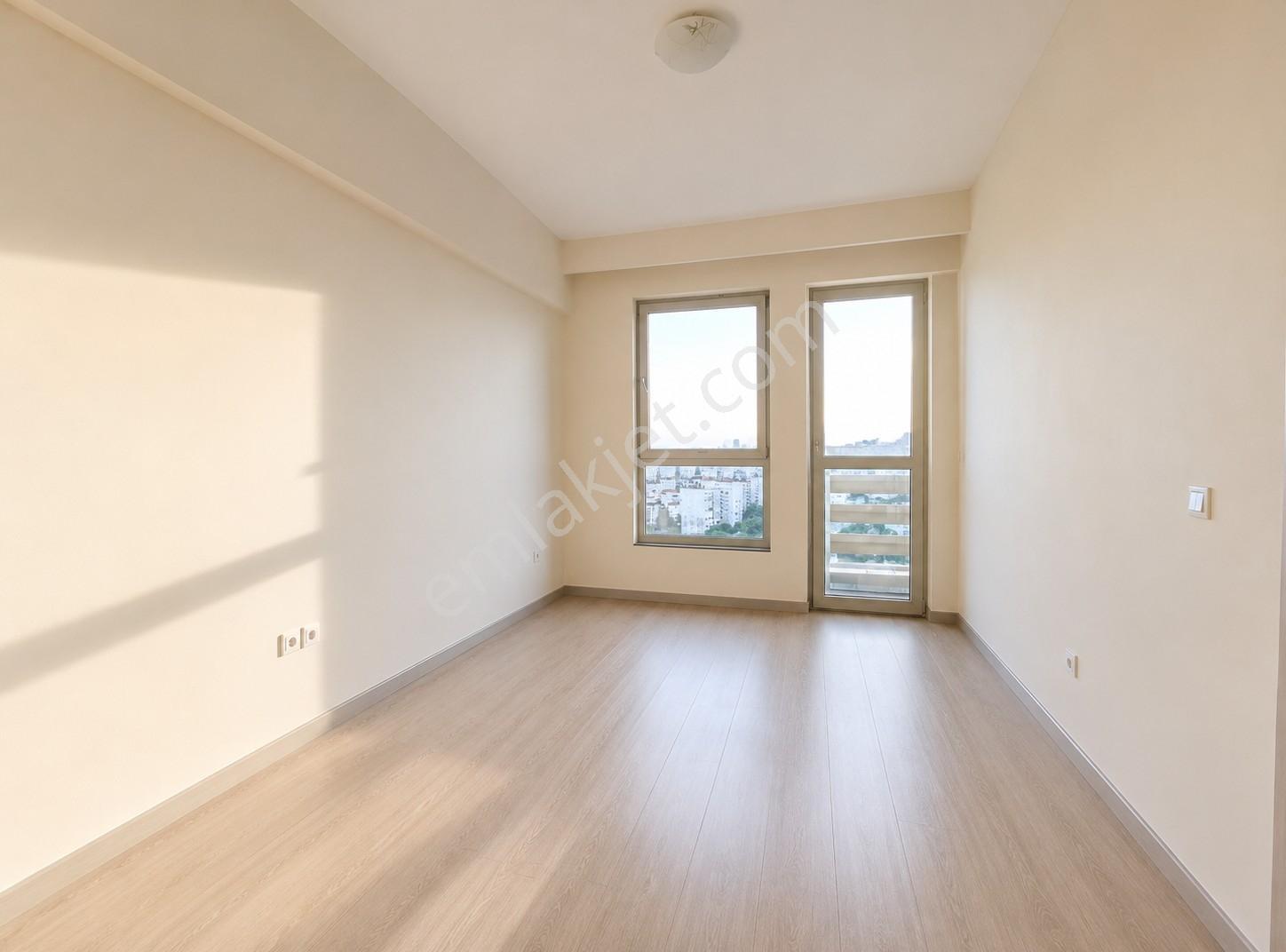 Kentplus Centrium' Da Ara Katta Fransız Balkonlu Satılık 1+1 - Görsel 10