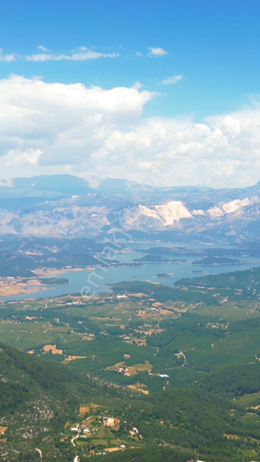 Bucak Dutalan Köyü 85.000 M2 Arazi