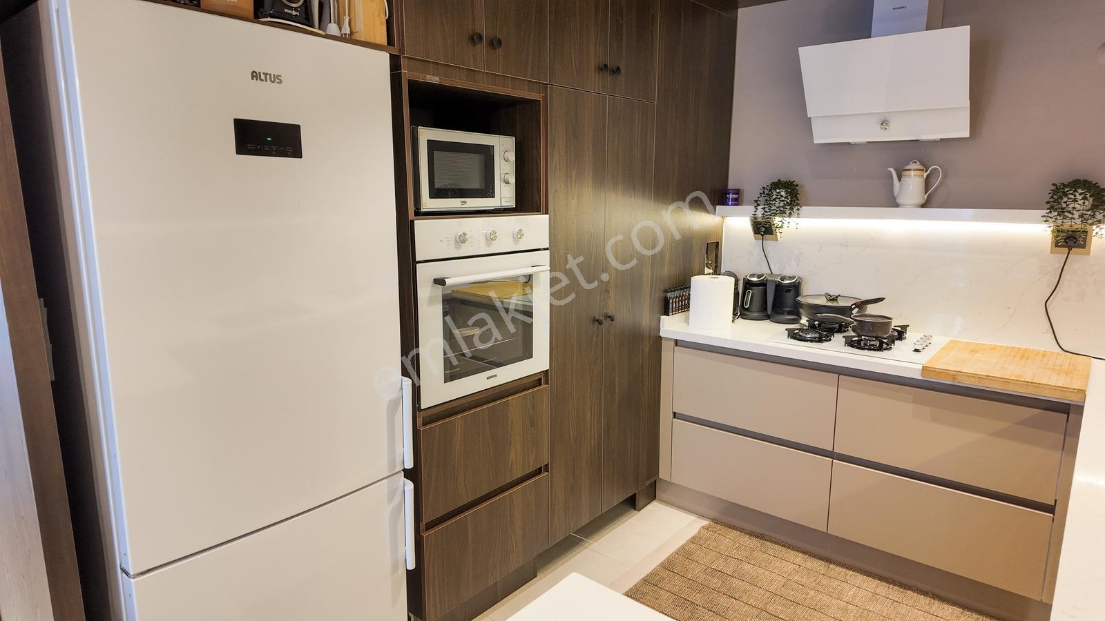 Şehrin Merkezinde Kolejler Bölgesinde 6+1 Lüx Villa - Görsel 11