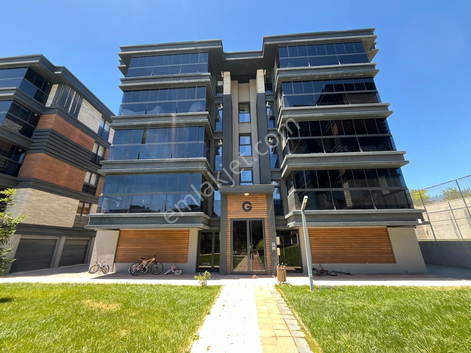 Bess'den Esvadi Sitesi Arakat G Blok Satılık 3+1 Daire