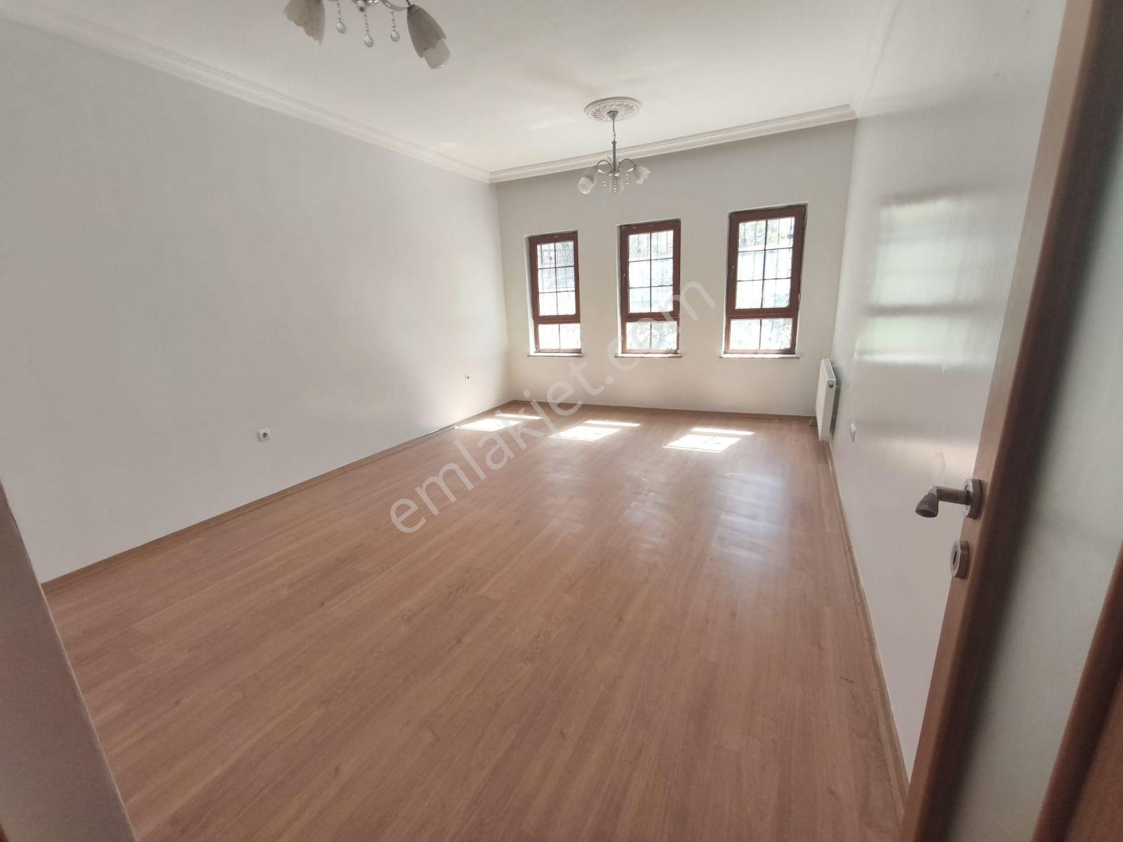 Seyrantepe Sembol Market Karşısı 2+1 Kiralık Daire