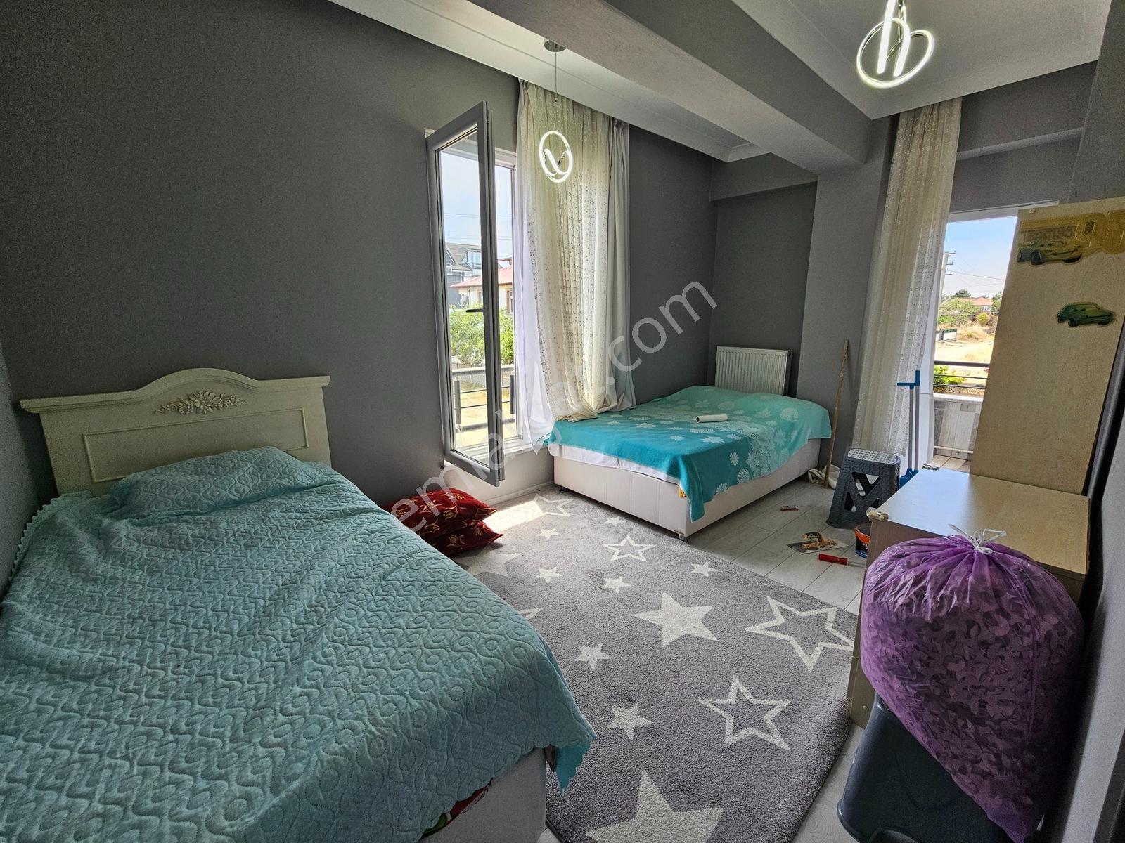 Deniz'den 3+1 Geniş Bahçeli, Kombi Petekli Denize Yakın Villa - Görsel 33