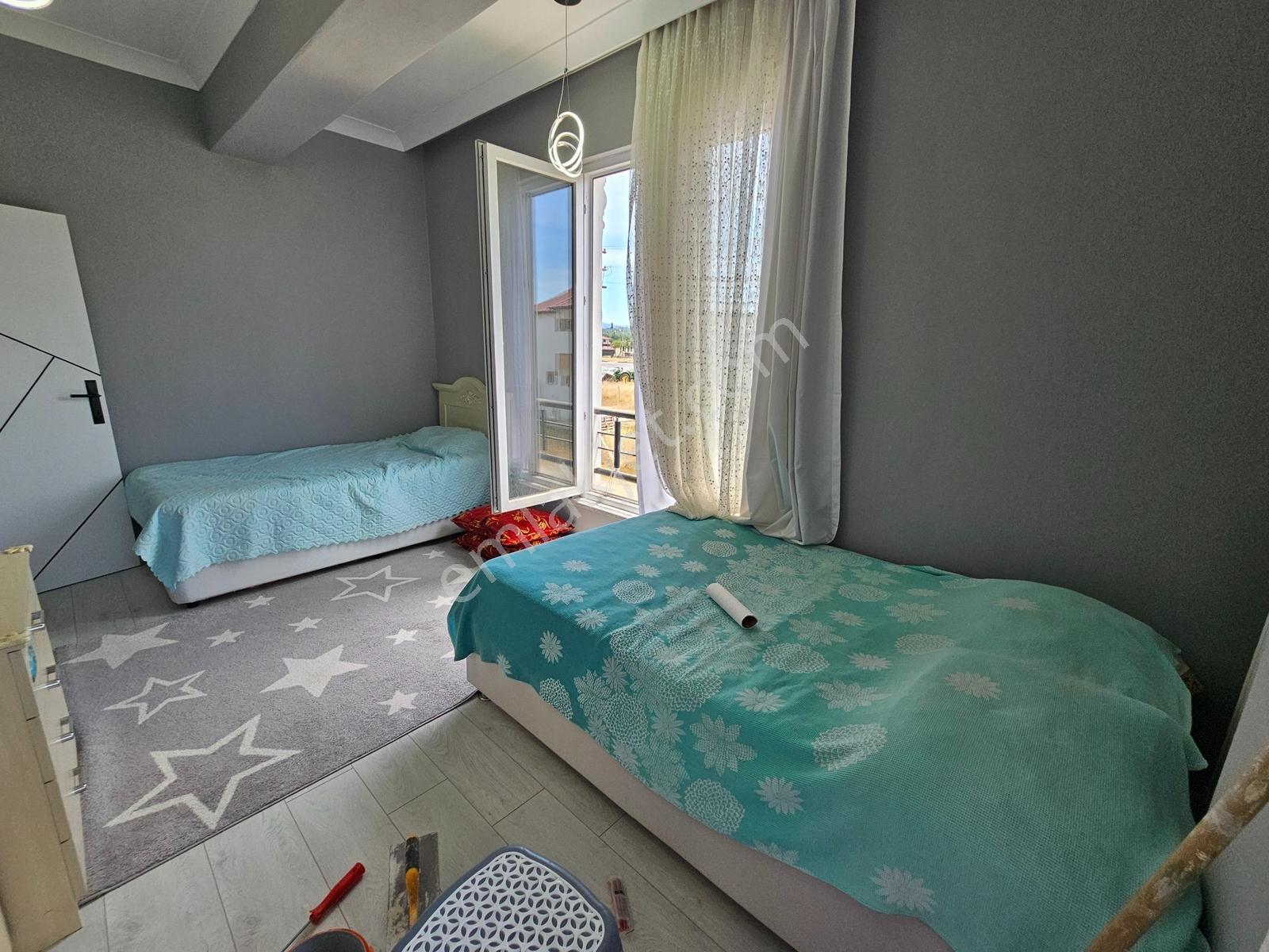 Deniz'den 3+1 Geniş Bahçeli, Kombi Petekli Denize Yakın Villa - Görsel 34