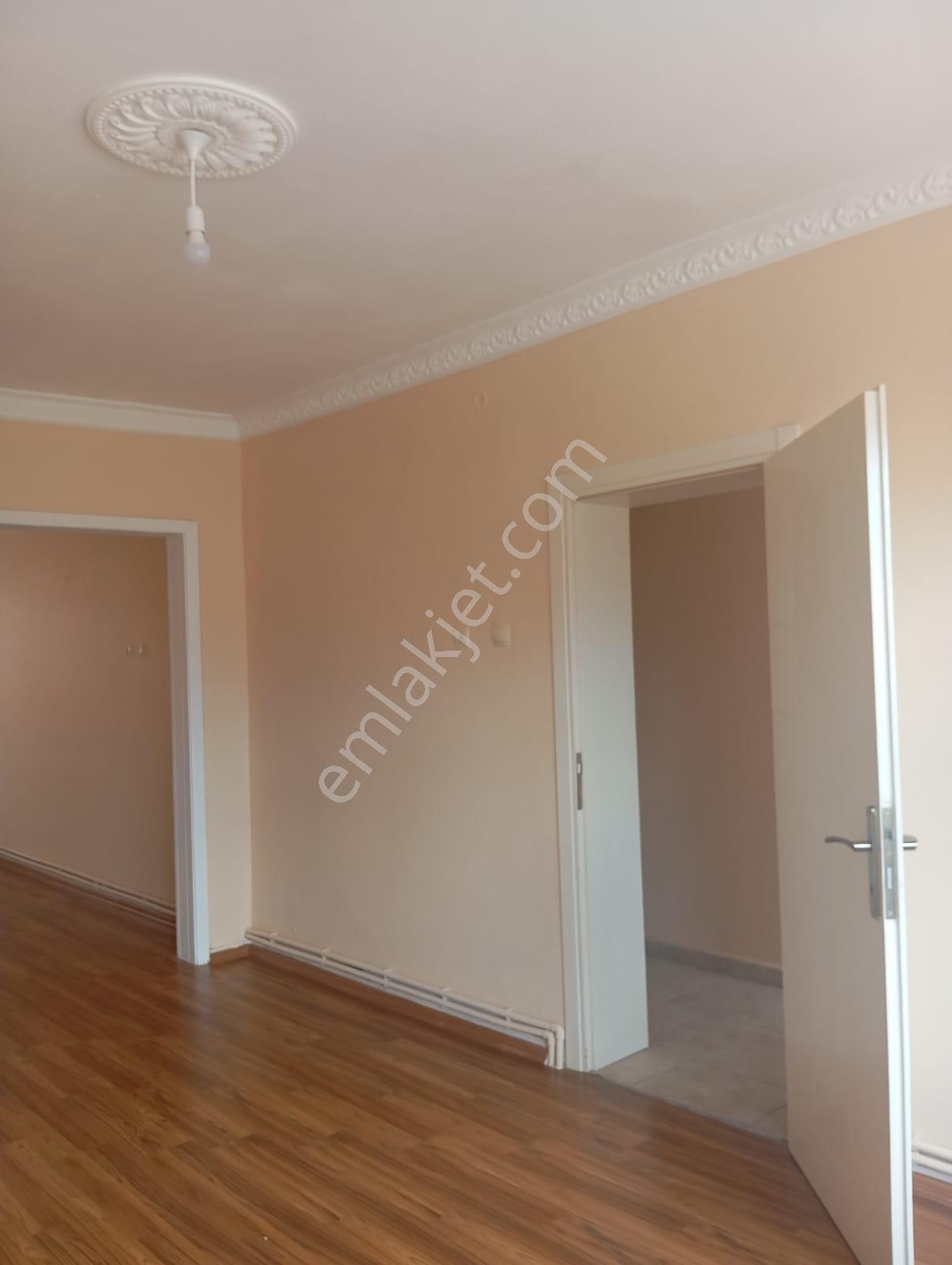İpsala Merkez Çarşıya Yakın Kiralık Bahçeli Ev - Görsel 9