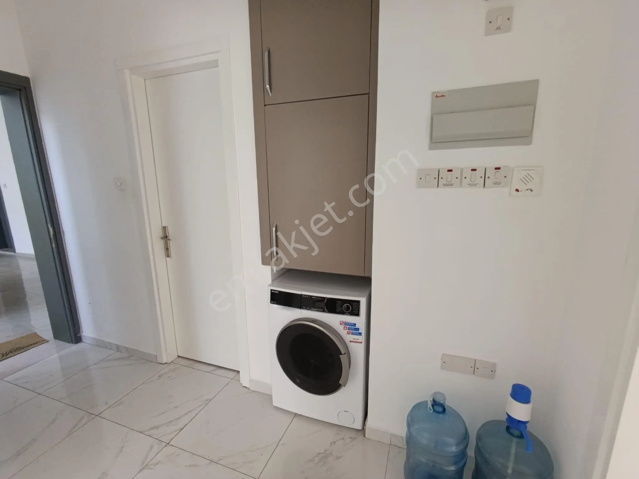 Girne Lapta'ta Satılık Modern 2+1 Daire - Ortak Havuz Keyfi! - Görsel 7