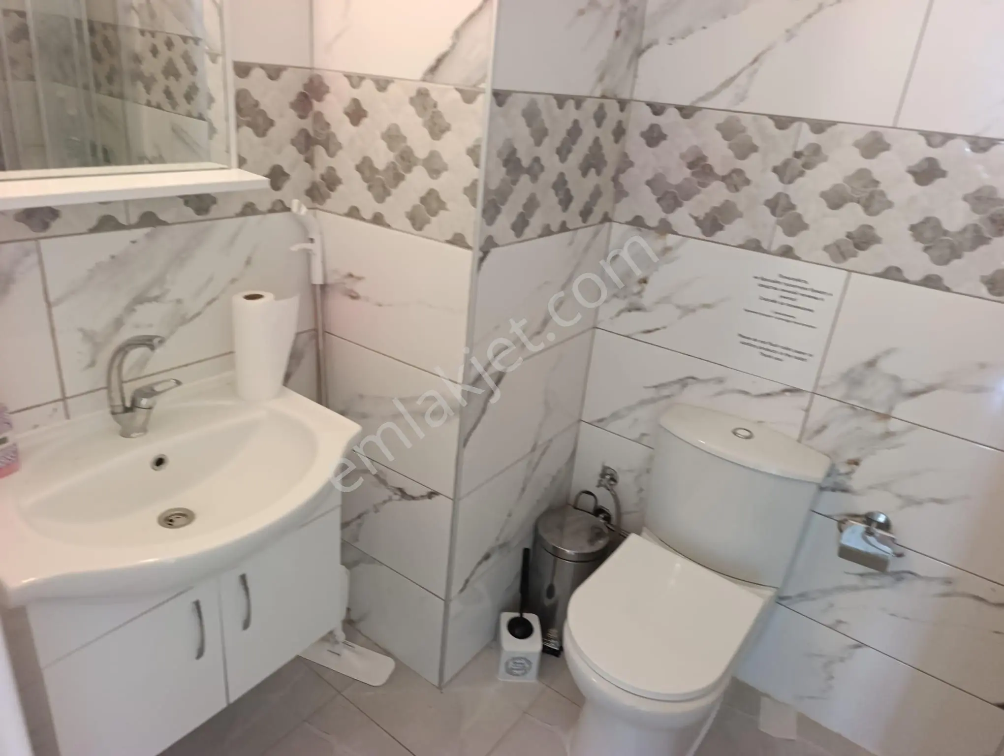 Girne Lapta'ta Satılık Modern 2+1 Daire - Ortak Havuz Keyfi! - Görsel 4