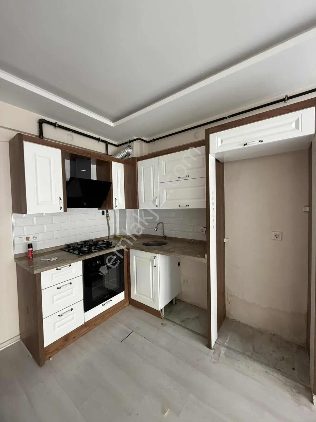 Emlak Center'dan Satılık Yeni Mahalle'de 1+1 Arakat Boş Daire - Görsel 15