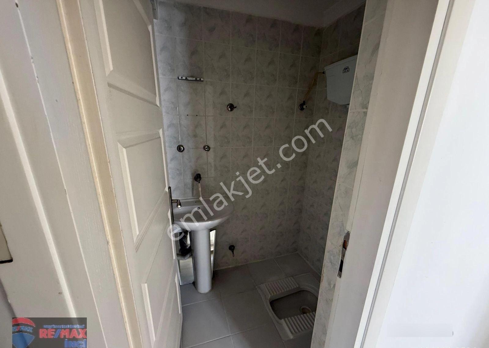 Re/max İnci'den Toygar Mah. Damla Sitesinde Geniş Kiralık 2+1 Daire - Görsel 22