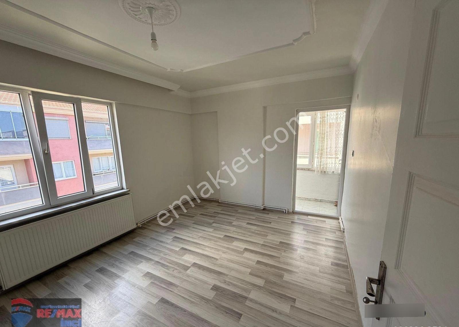 Re/max İnci'den Toygar Mah. Damla Sitesinde Geniş Kiralık 2+1 Daire - Görsel 7