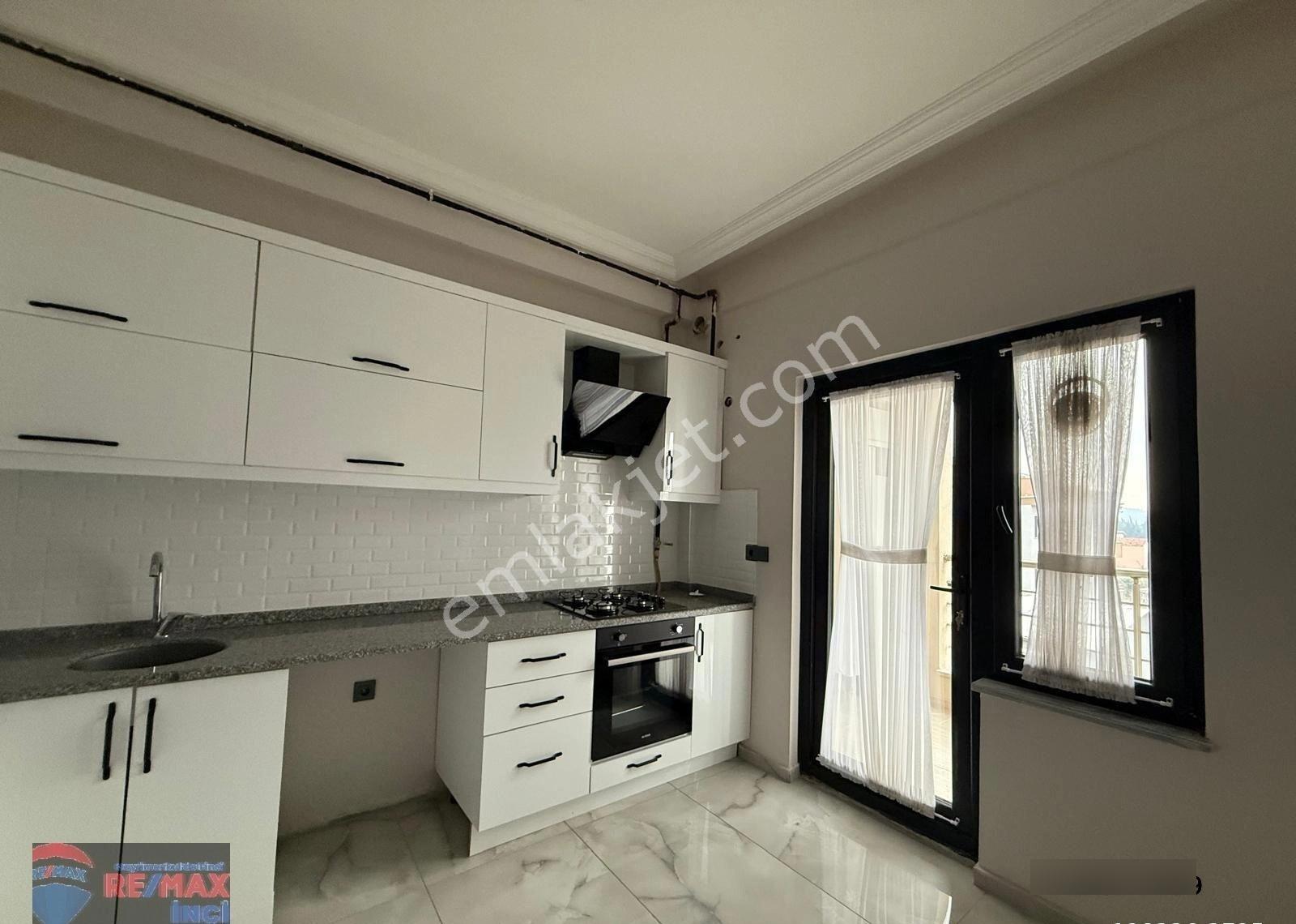 Re/max İnci'den Gop. Ayrı Mutfaklı Teraslı Geniş Kiralık 1+1 - Görsel 21