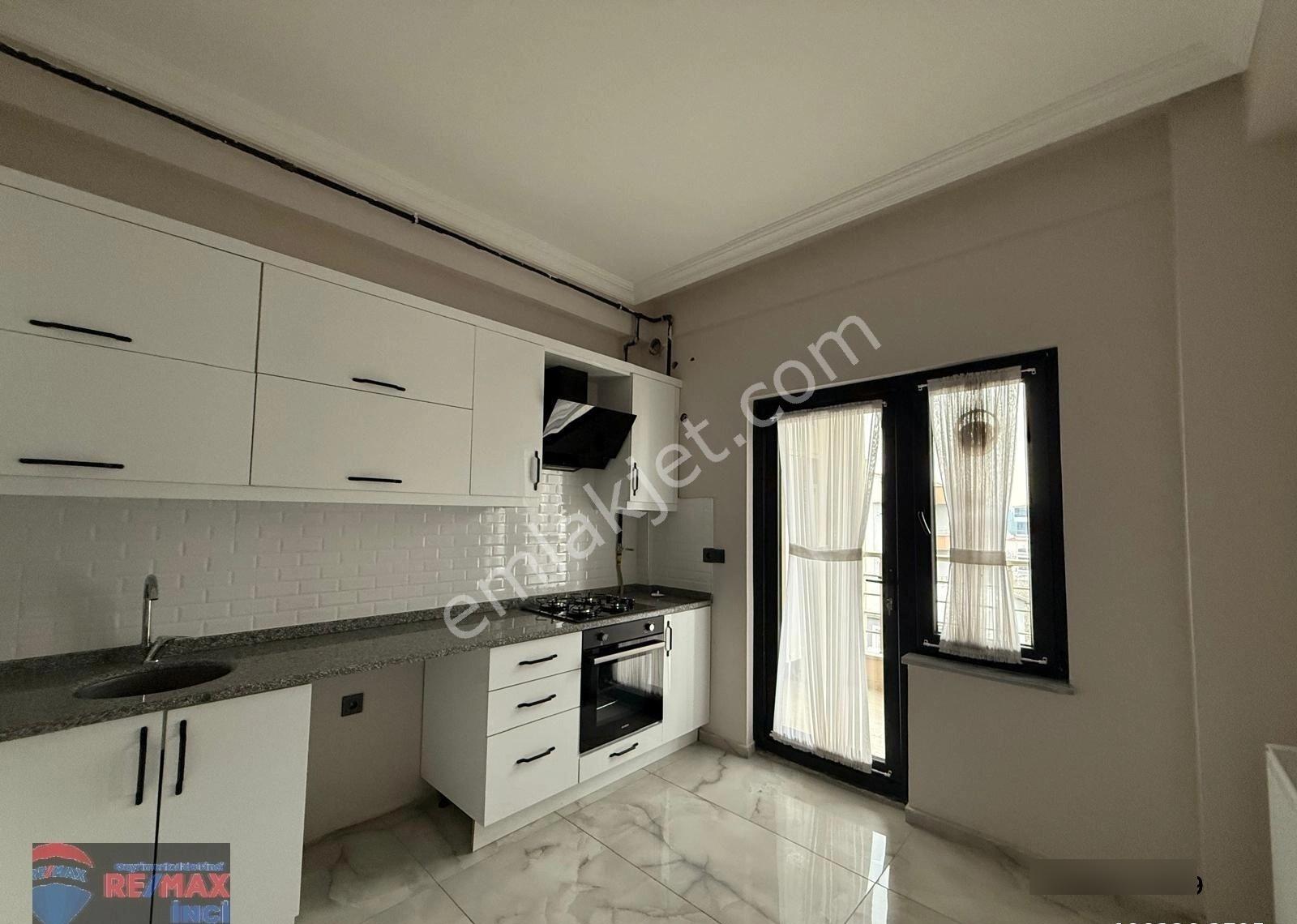 Re/max İnci'den Gop. Ayrı Mutfaklı Teraslı Geniş Kiralık 1+1 - Görsel 14