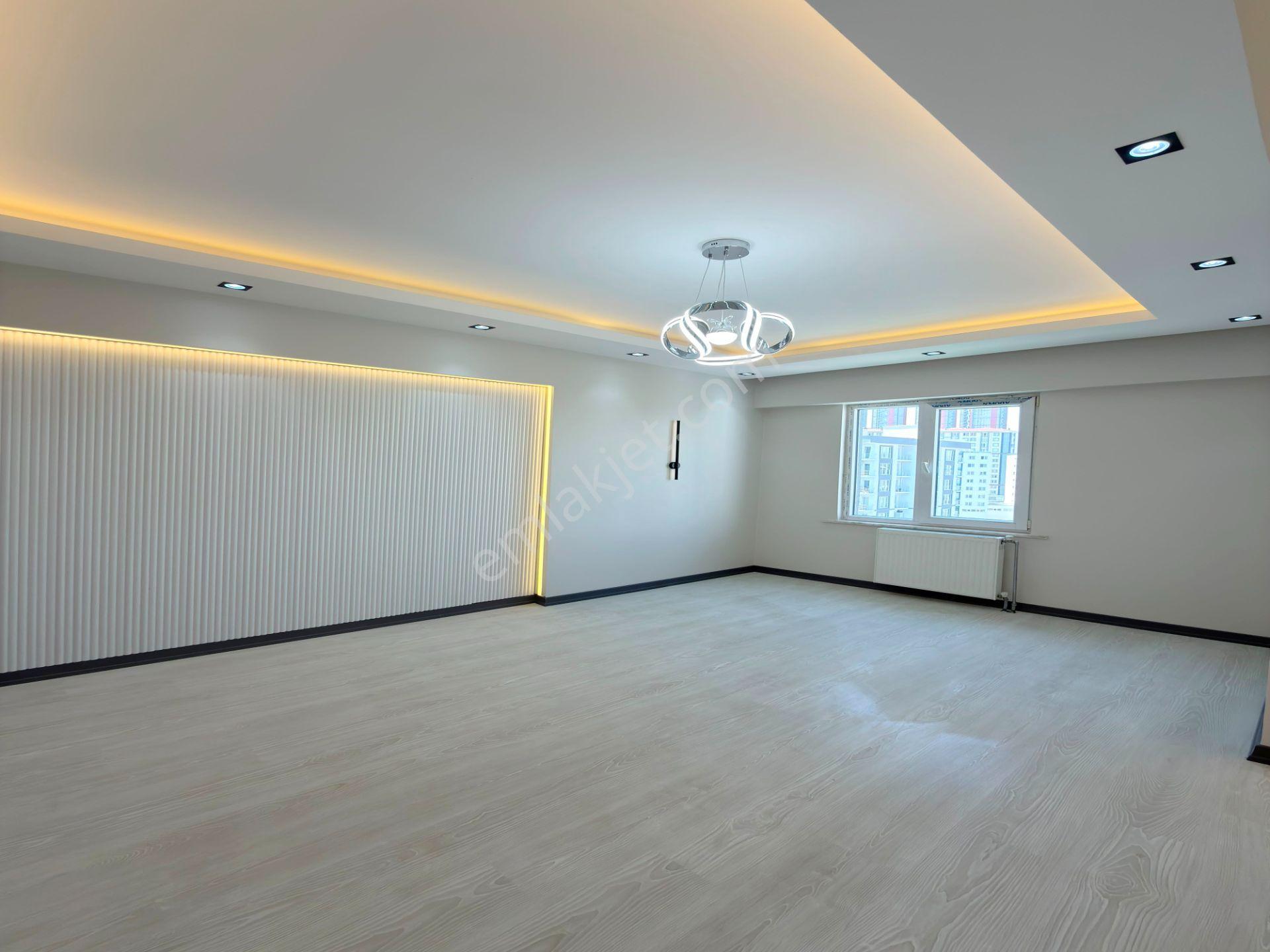 Site İçinde Ana Cadde Üzerinde Metrobüse 10 Dk Yürüme 2+1 Daire - Görsel 5