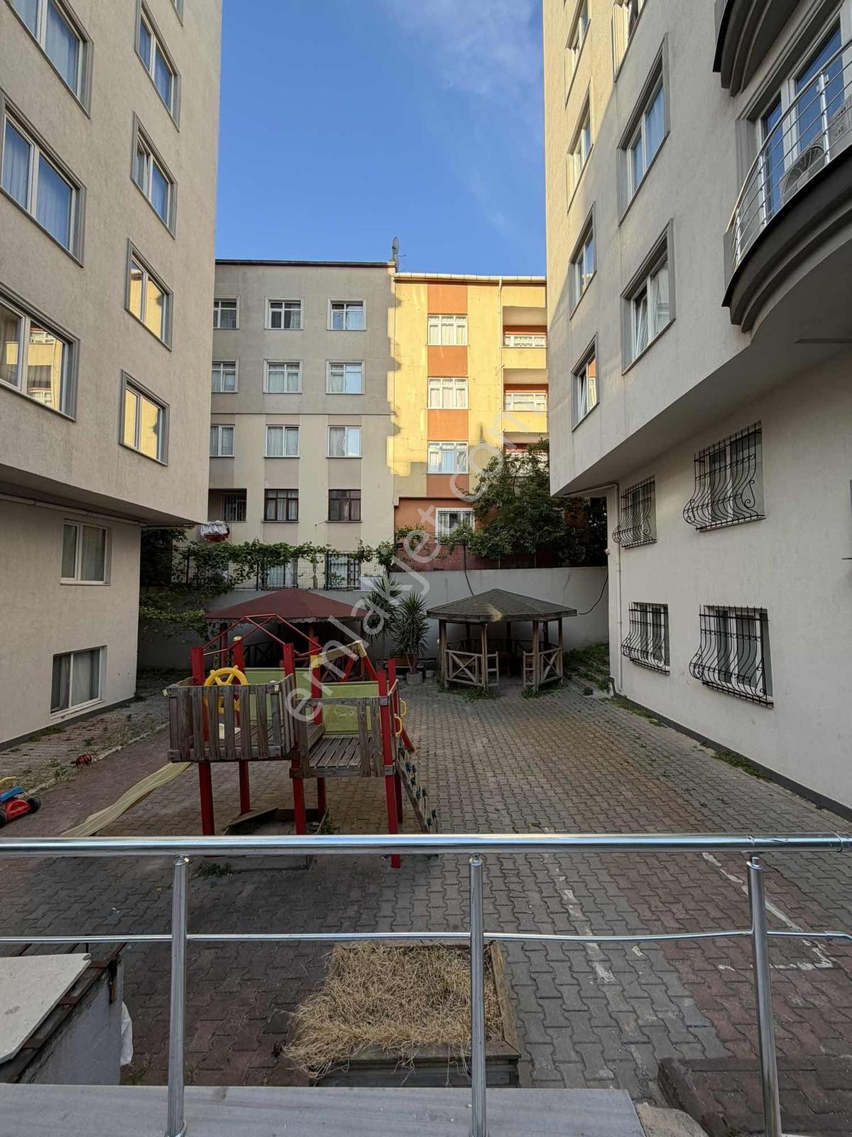 Ümraniyede İstanbul Finans Merkezi Manzaralı Ferah 3+1 Daire - Görsel 4