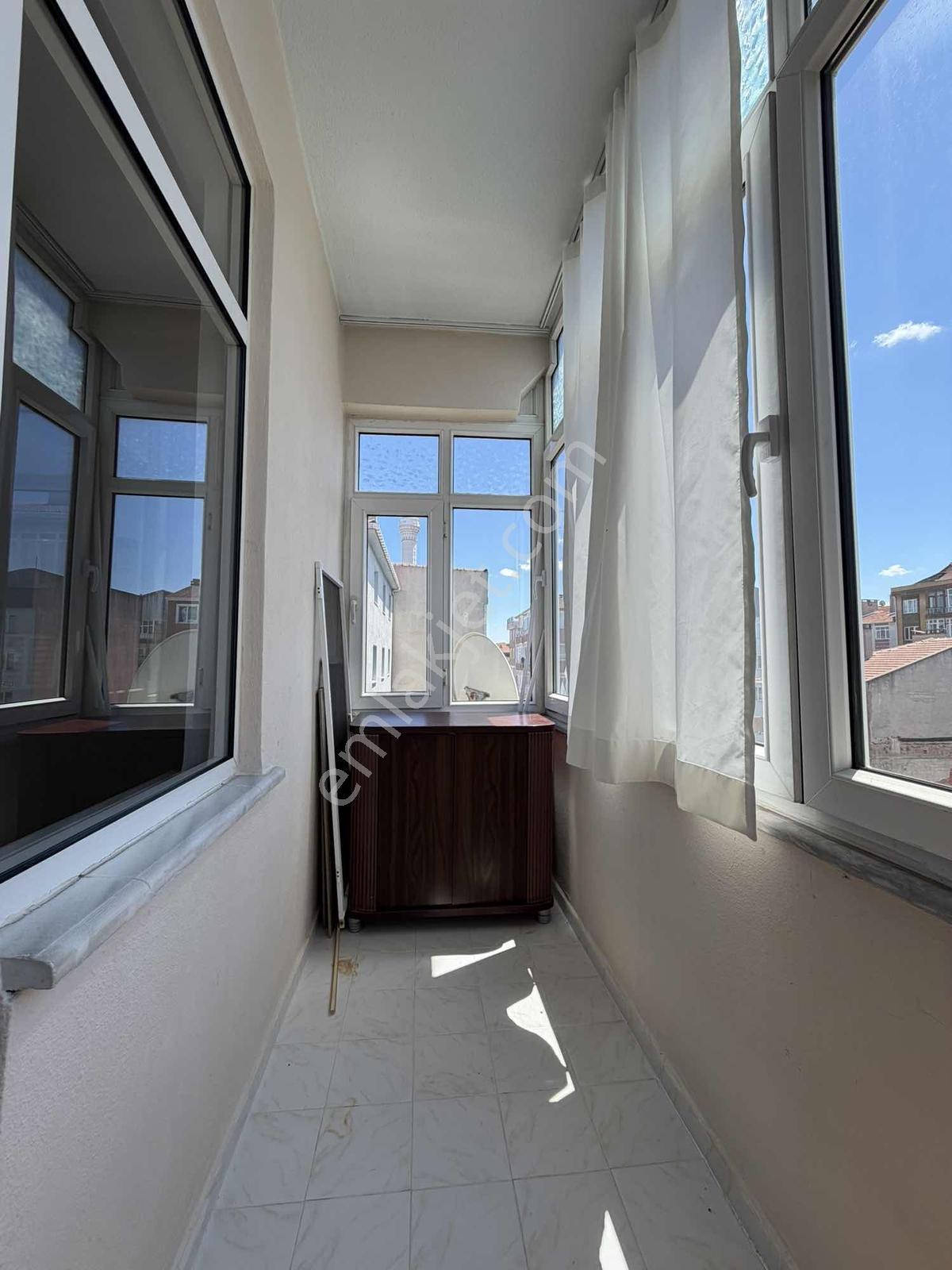 Şeyhsinan Mahallesi'nde Merkezi Konumda Kiralık 3+1 Daire - Görsel 7