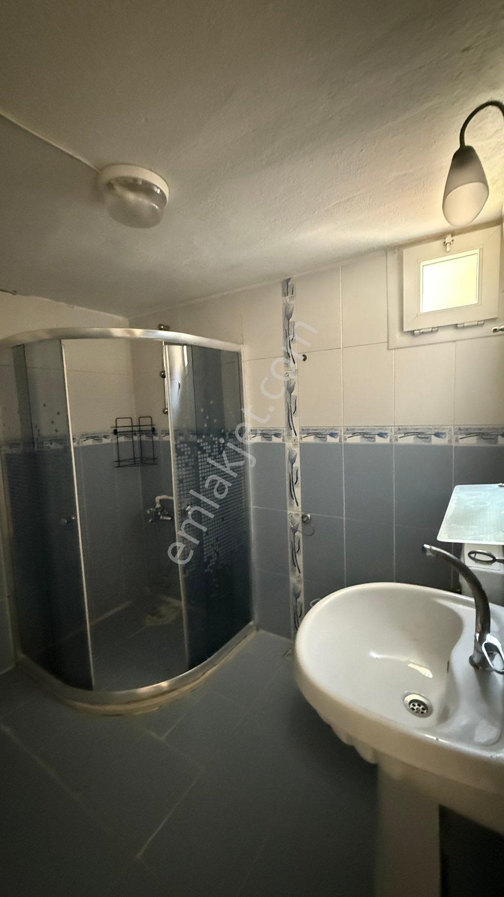 Alaybey Mahallesinde 2+1 Doğalgazlı Kiralık Arakat Daire - Görsel 20