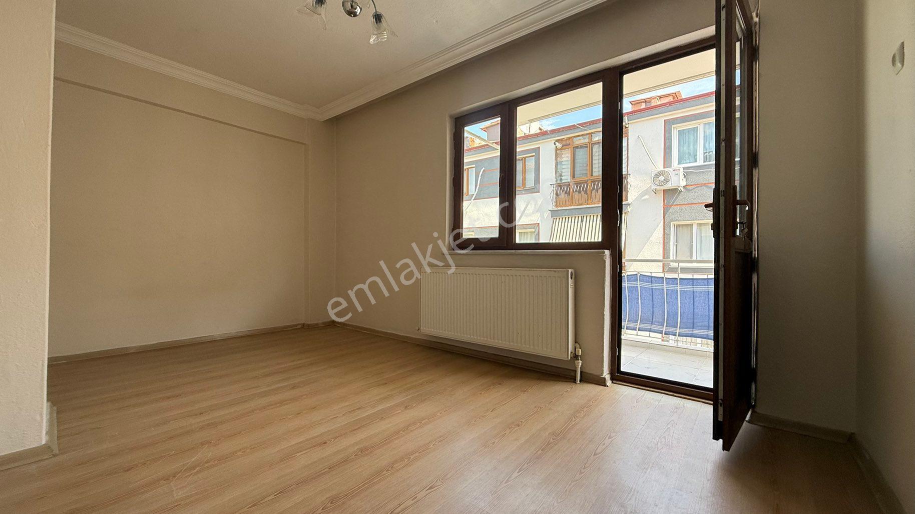 Alaybey Mahallesinde 2+1 Doğalgazlı Kiralık Arakat Daire - Görsel 7