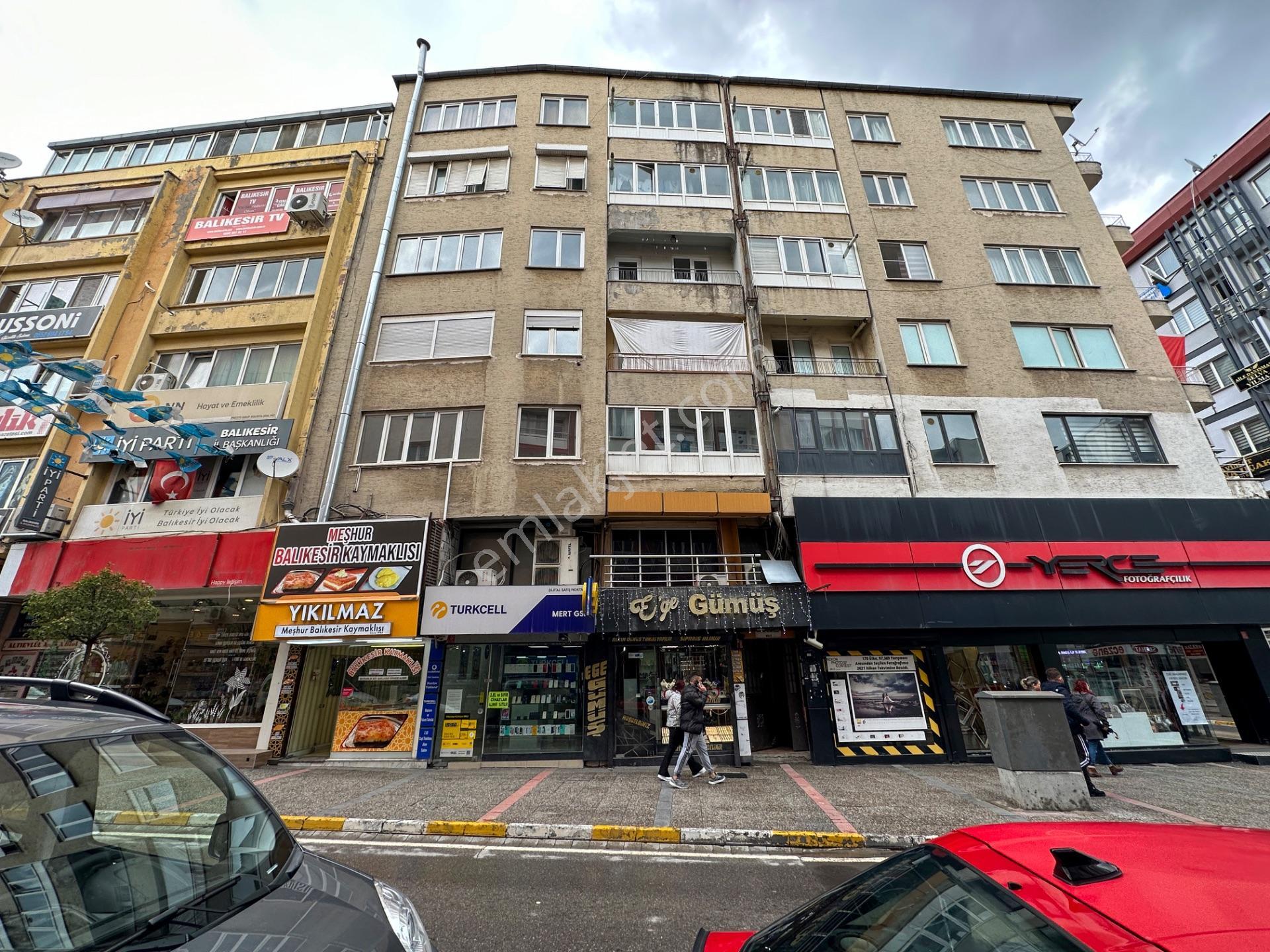 Era Söz Den Kızılay Caddesinde Eşyalı Kiralık 2+1 Daire