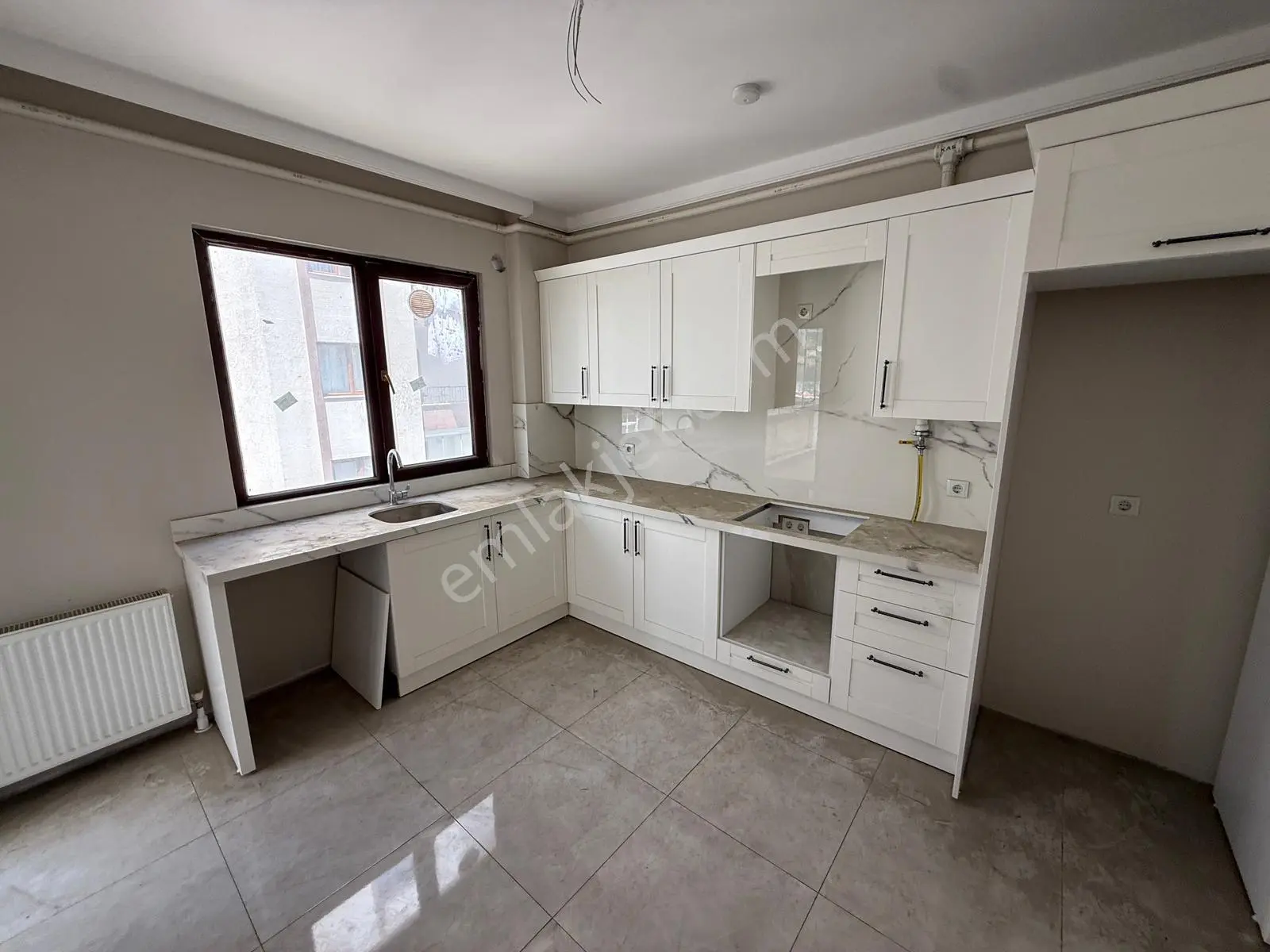 Trabzon Yıldızlı'da Satılık Arakat Dubleks Daire - Görsel 3
