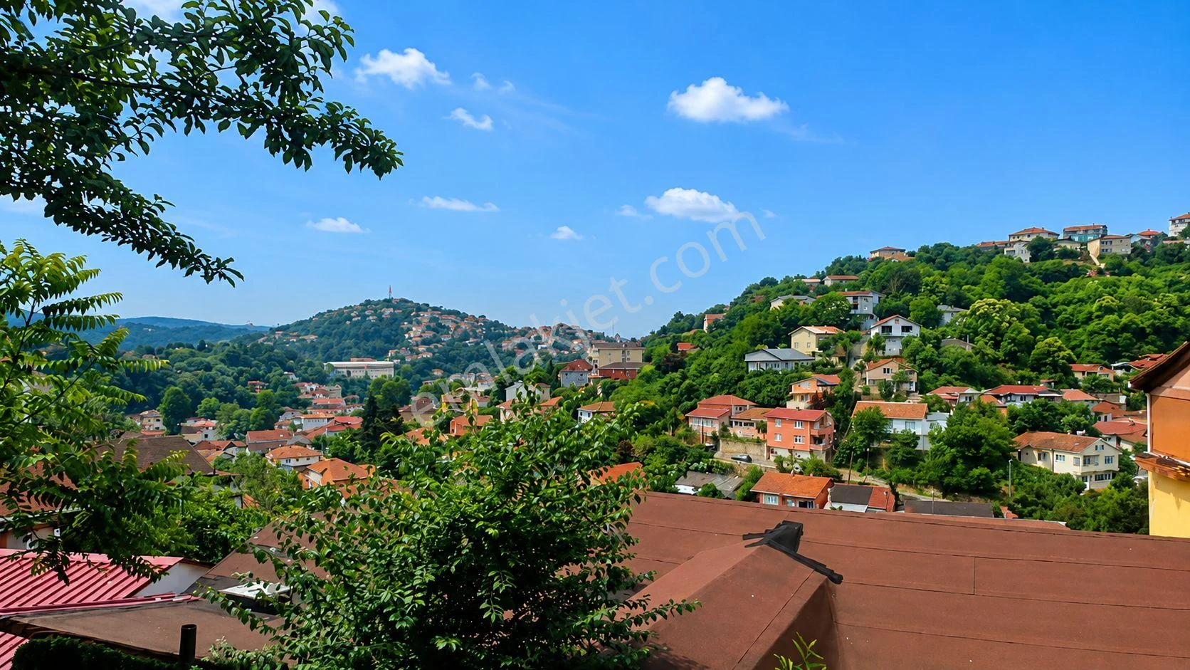 Kiralık Beykoz Tokatkoyunde Müstakil Bahçeli Ev