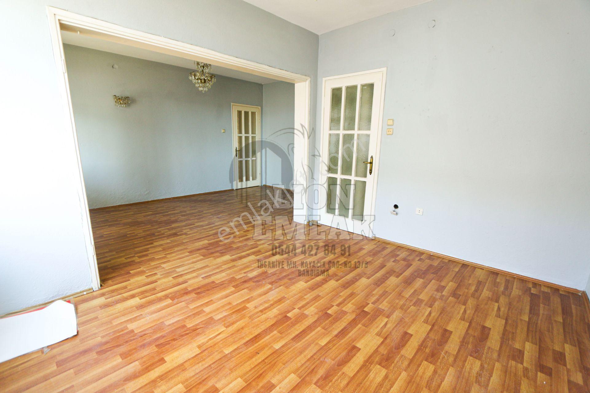 Bandırma Hacıyusuf Mahallesinde Kaçırılmayacak Fırsat! Yenilenmiş, Çift Kapalı Balkonlu Kiralık - Görsel 10