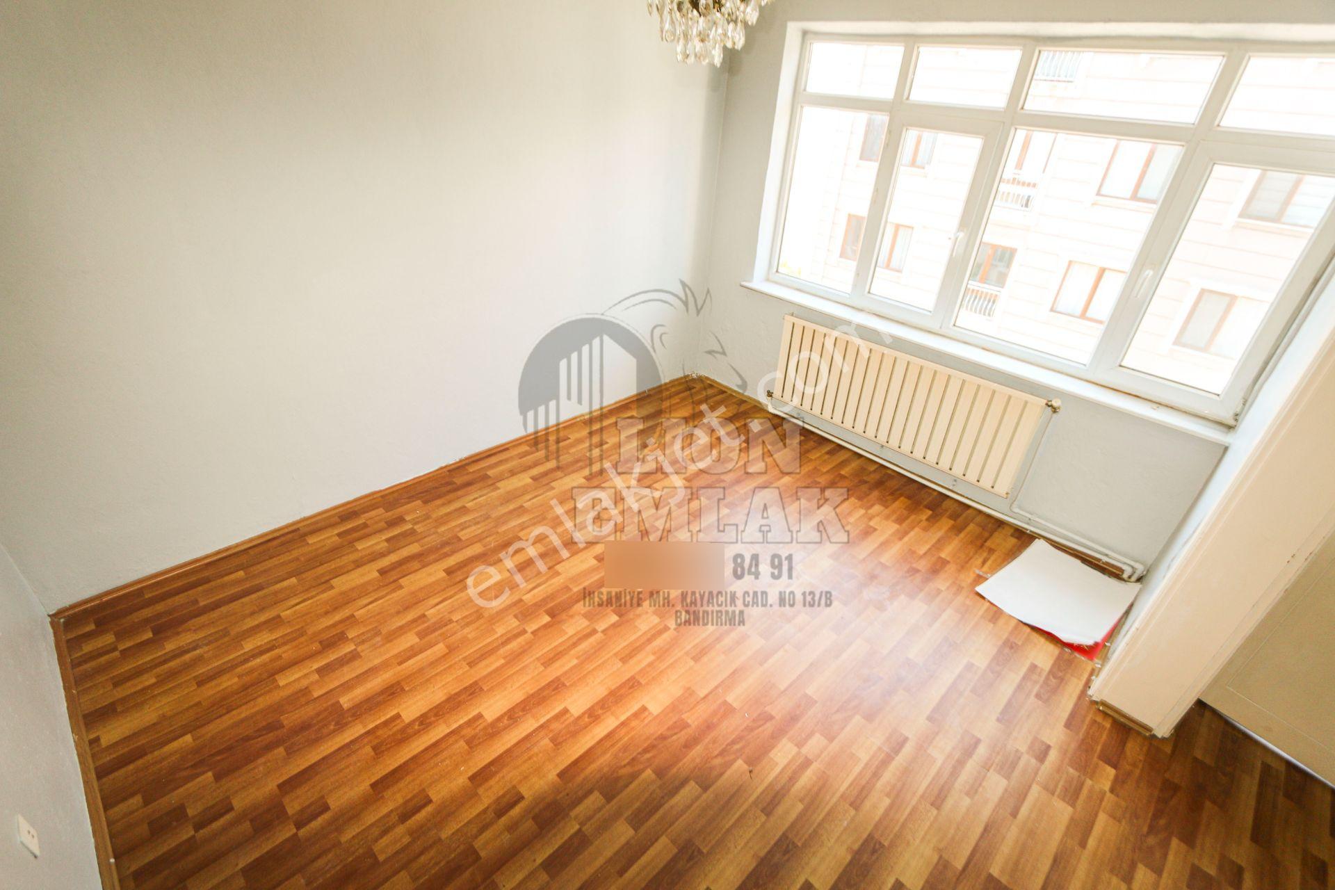 Bandırma Hacıyusuf Mahallesinde Kaçırılmayacak Fırsat! Yenilenmiş, Çift Kapalı Balkonlu Kiralık - Görsel 6