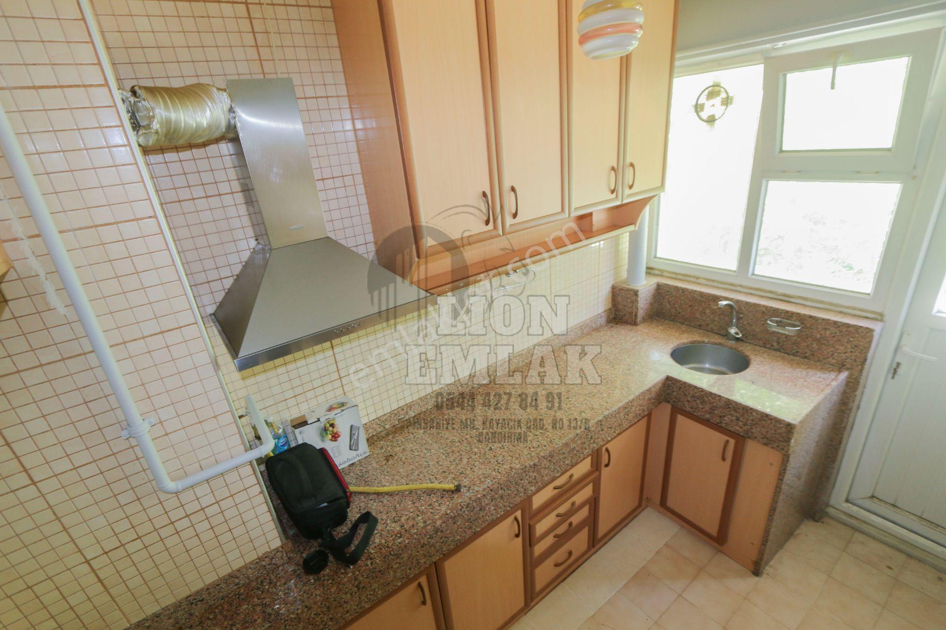 Bandırma Hacıyusuf Mahallesinde Kaçırılmayacak Fırsat! Yenilenmiş, Çift Kapalı Balkonlu Kiralık - Görsel 26