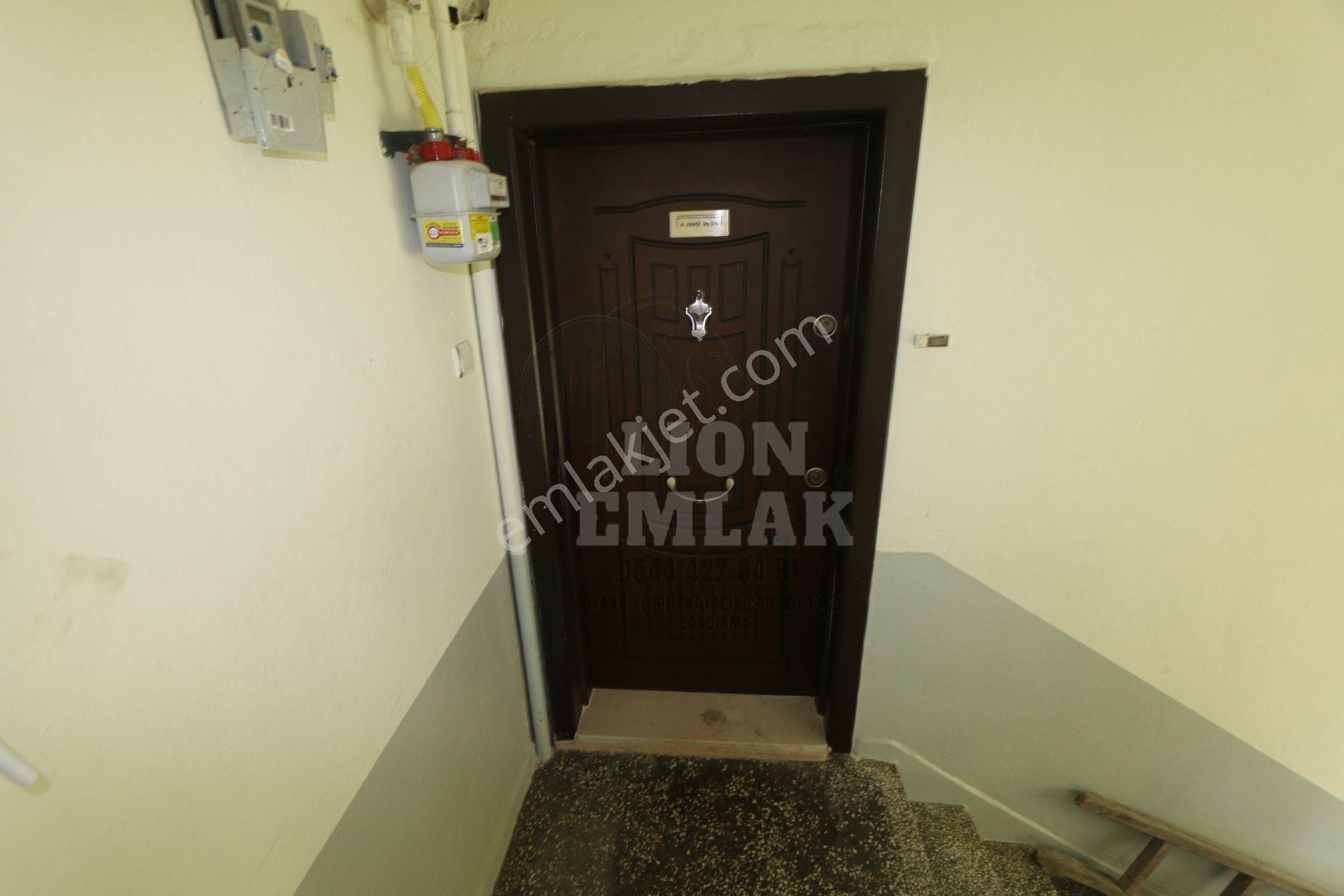 Bandırma Hacıyusuf Mahallesinde Kaçırılmayacak Fırsat! Yenilenmiş, Çift Kapalı Balkonlu Kiralık - Görsel 33