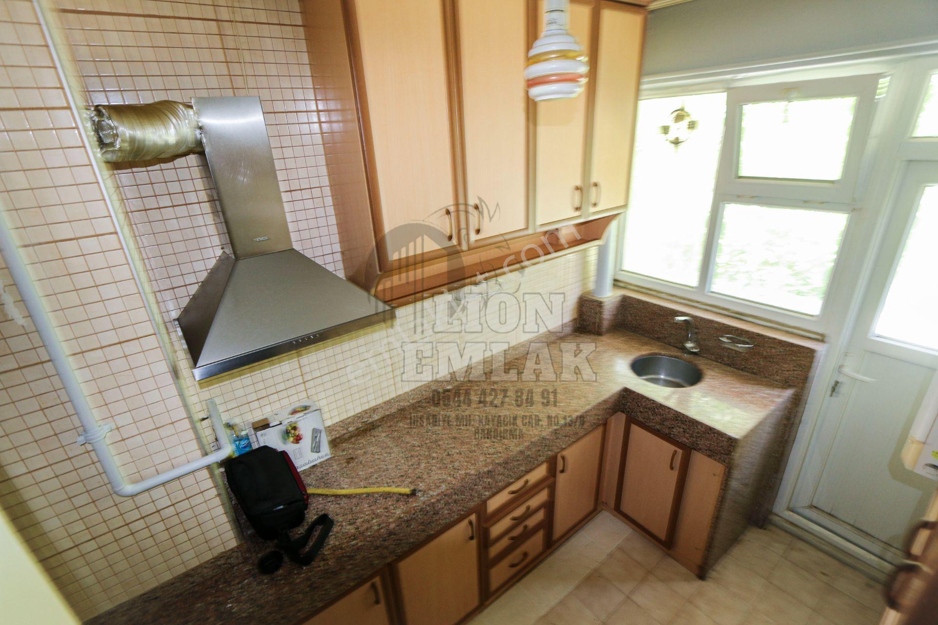 Bandırma Hacıyusuf Mahallesinde Kaçırılmayacak Fırsat! Yenilenmiş, Çift Kapalı Balkonlu Kiralık - Görsel 28