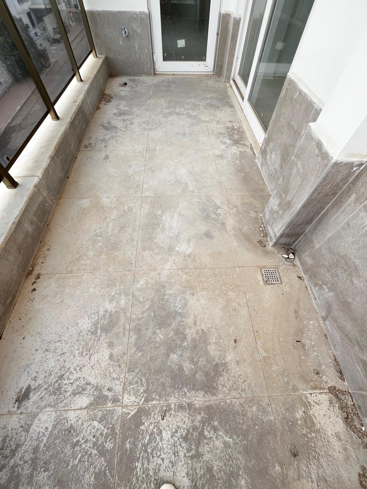 Tramva'a Adım Mesafede Katta Geniş Ve Ferah 2+1 100 M2 Satılık - Görsel 33