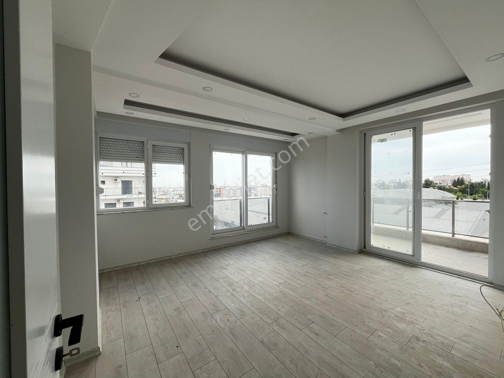 Tramva'a Adım Mesafede Katta Geniş Ve Ferah 2+1 100 M2 Satılık - Görsel 15