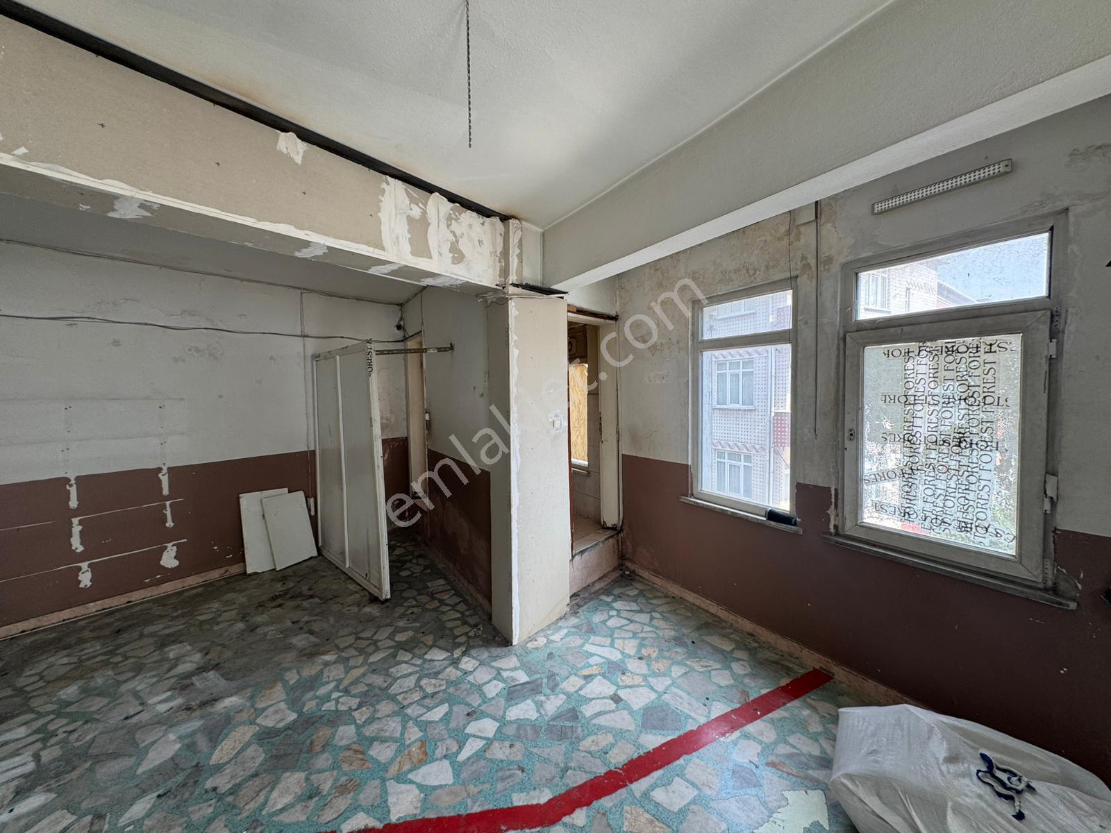 Esenler Menderes Mah Türkiye Emlak 220m² Kiralık 2. Kat Dükkan - Görsel 12