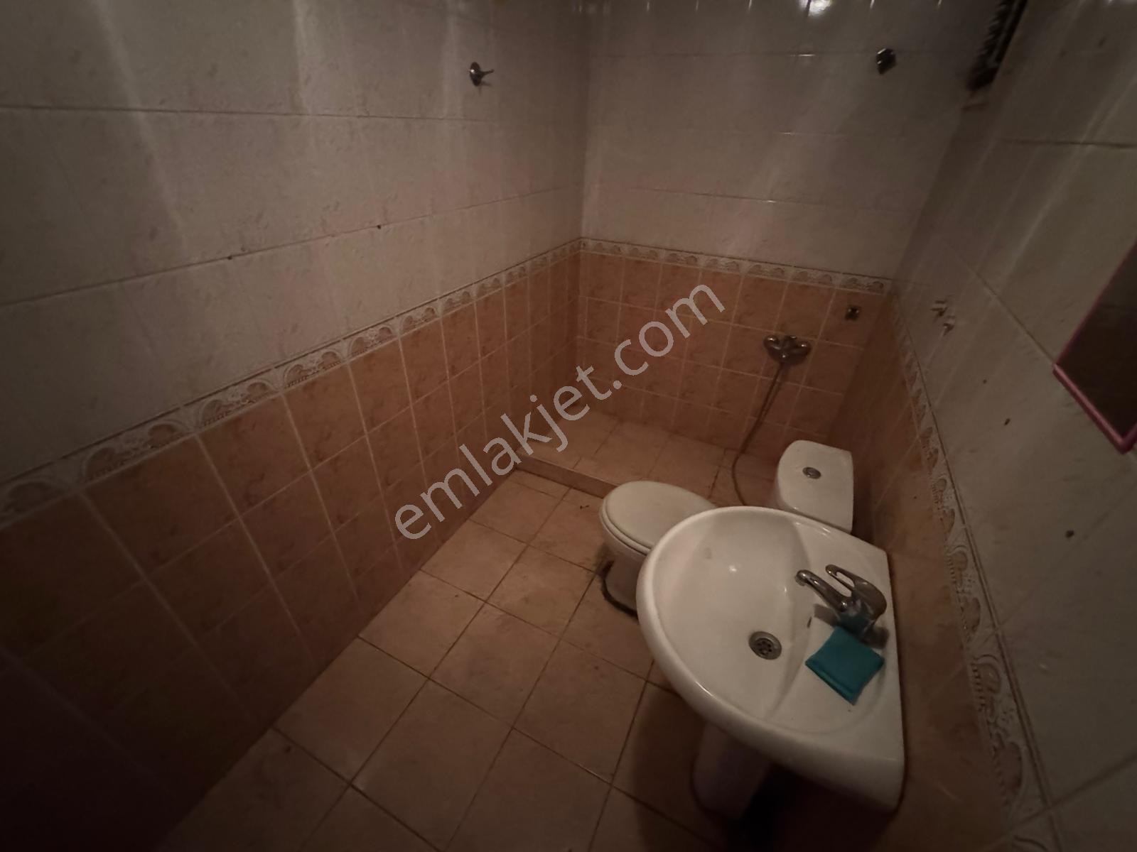 Esenler Menderes Mah Türkiye Emlak 220m² Kiralık 2. Kat Dükkan - Görsel 11
