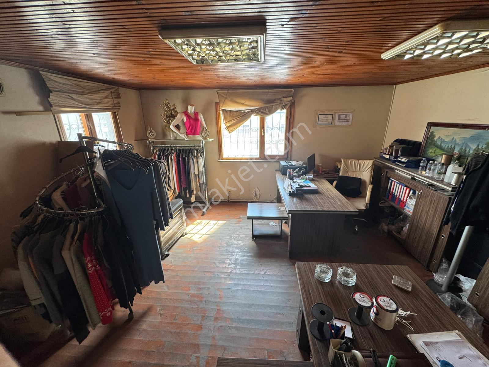 Esenler Menderes Mah Türkiye Emlak 220m² Kiralık 2. Kat Dükkan - Görsel 5