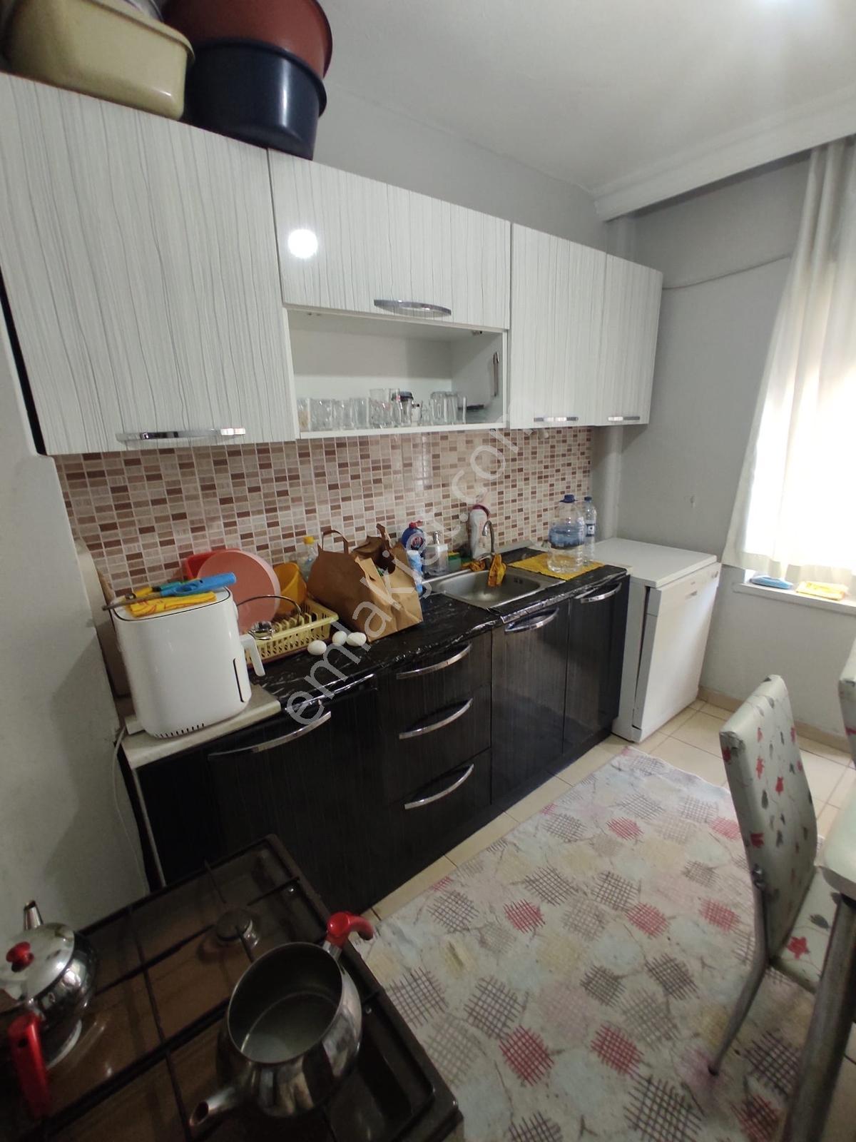 Hastane Metroya Çok Yakın Ara Kat Eşyalı 3+1 Kiralık Daire - Görsel 5