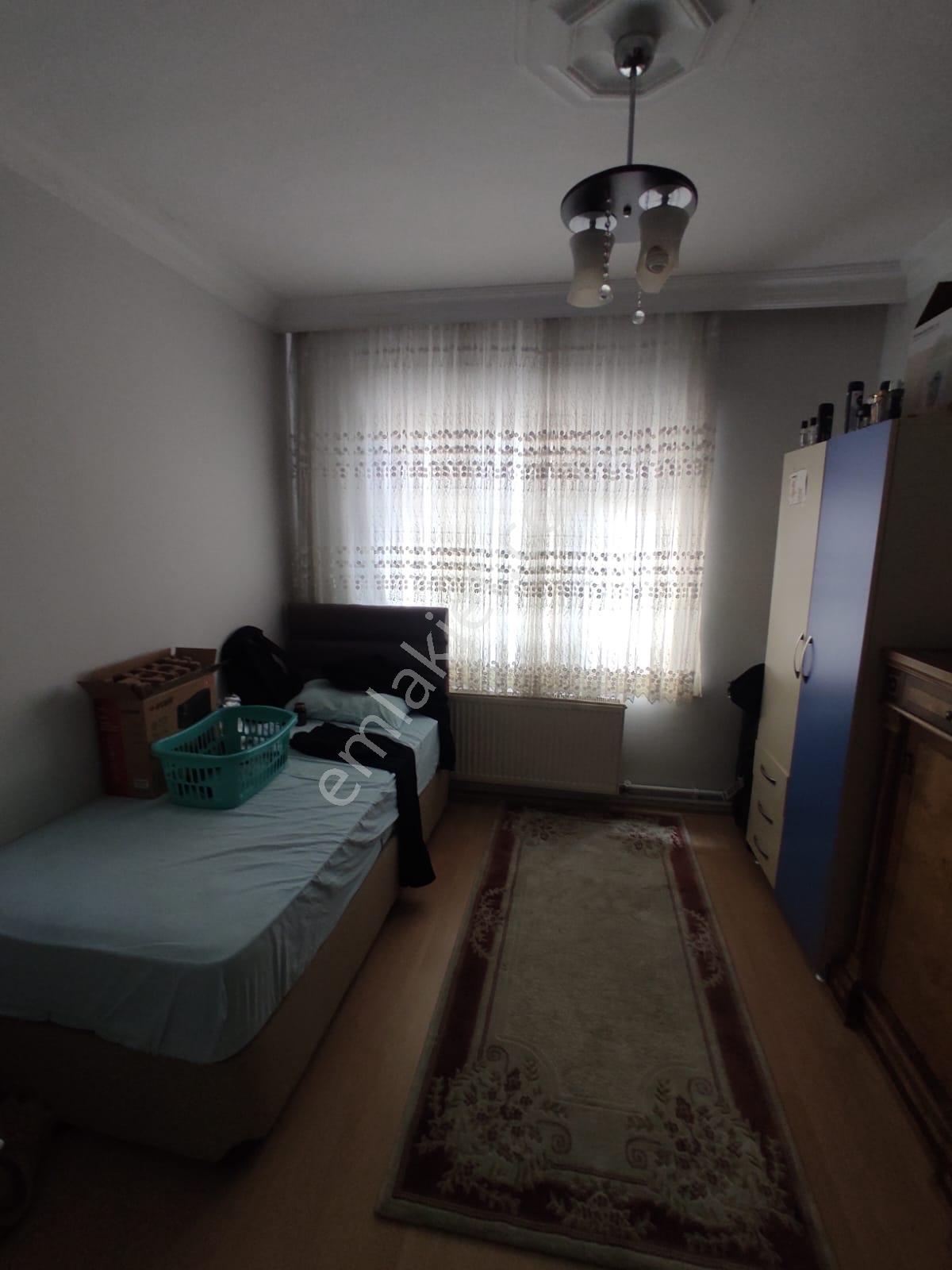 Hastane Metroya Çok Yakın Ara Kat Eşyalı 3+1 Kiralık Daire - Görsel 4