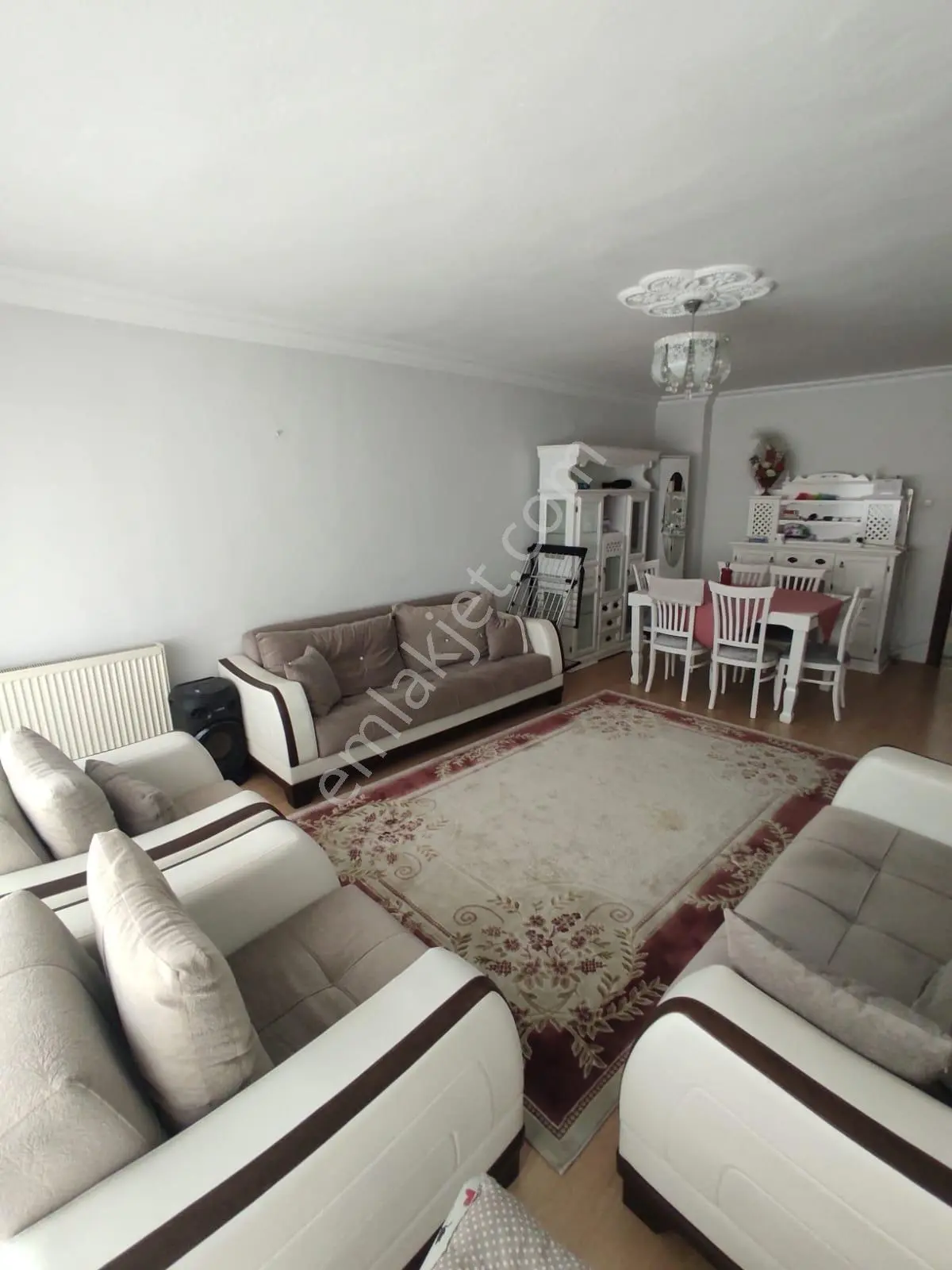 Hastane Metroya Çok Yakın Ara Kat Eşyalı 3+1 Kiralık Daire - Görsel 9